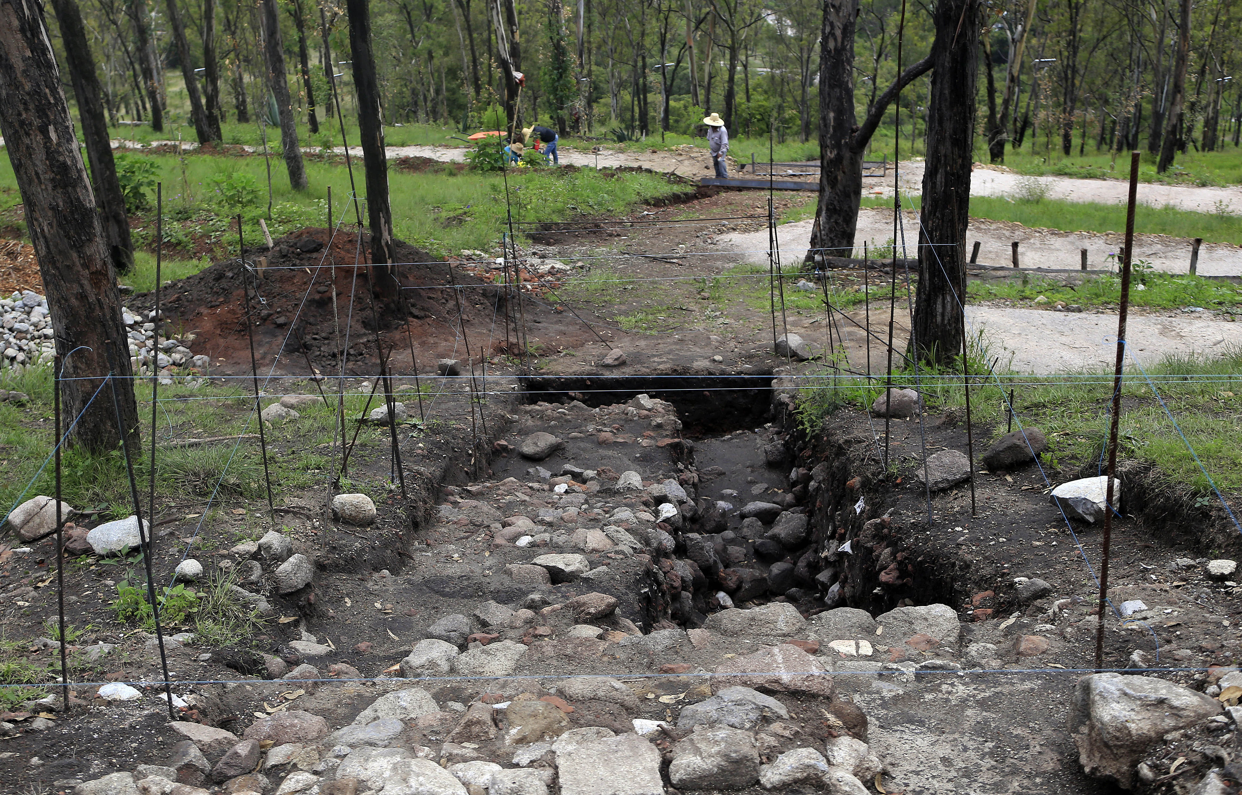 Descubren pirámide prehispánica durante construcción de parque recreativo en Puebla