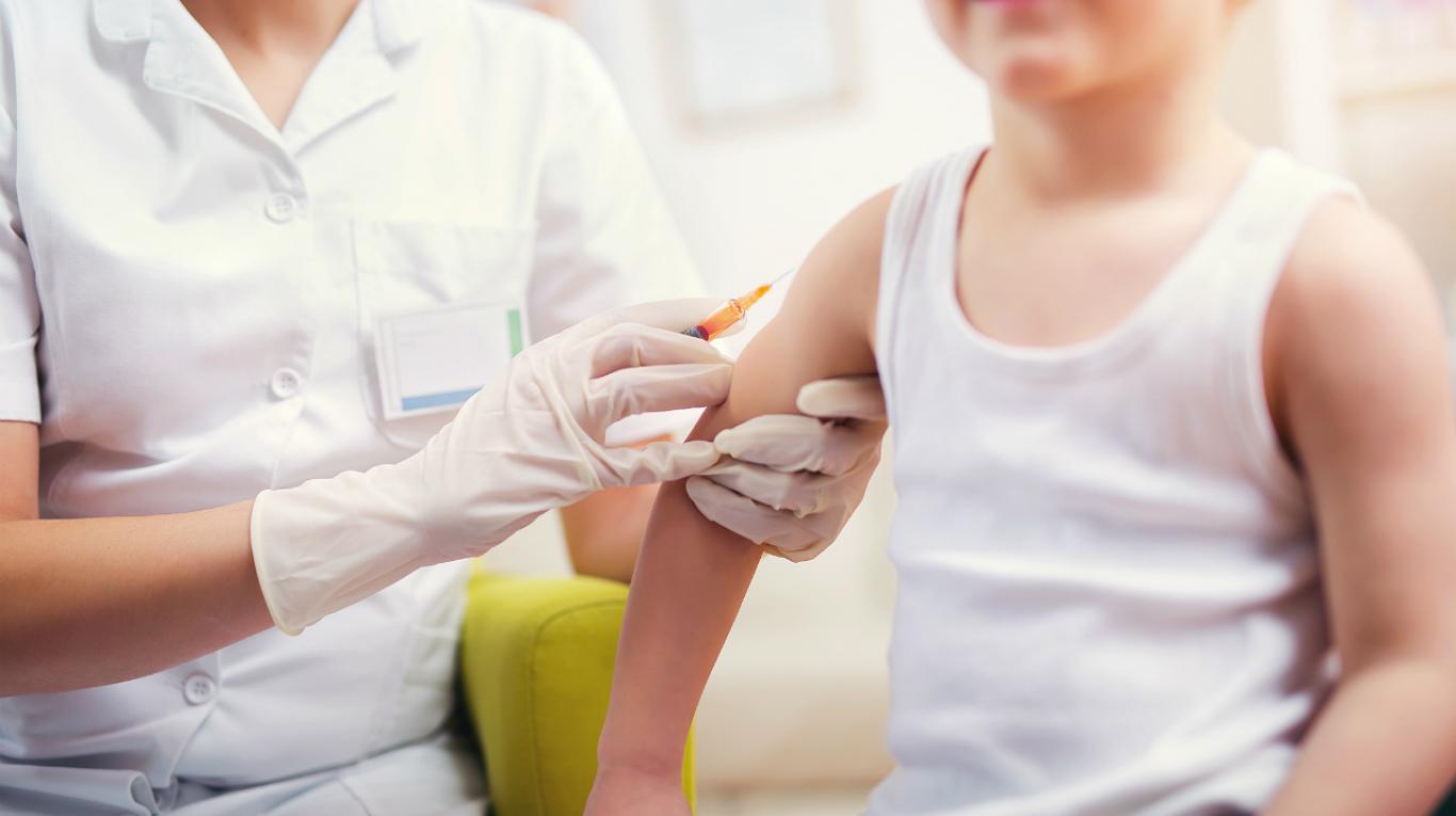  Presentan en Guadalajara nueva vacuna combinada contra hepatitis B y 5 infecciones