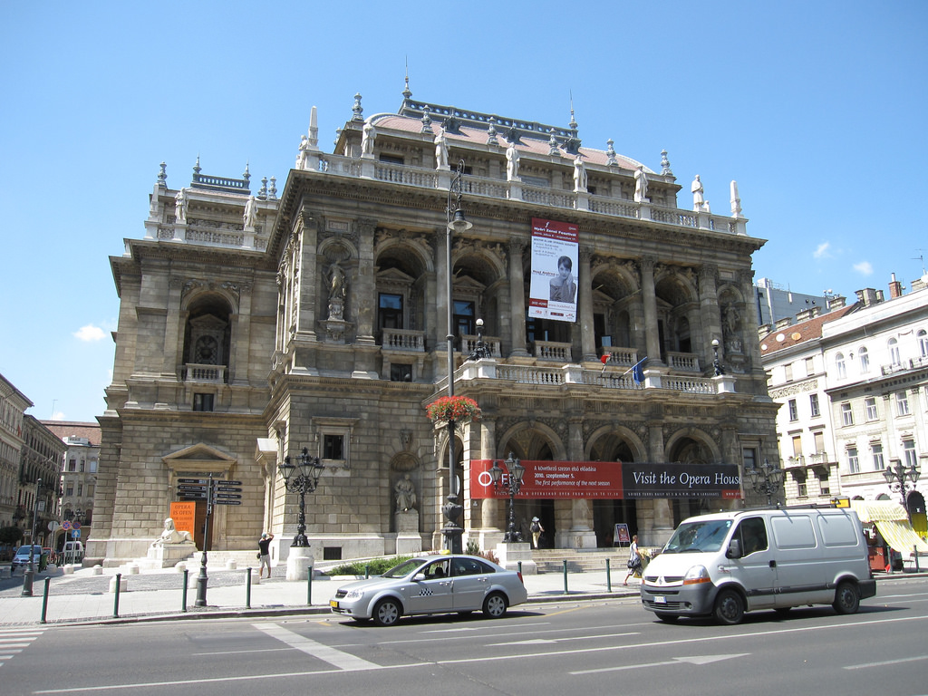  La Ópera de Budapest suspende el musical ‘Billy Elliot’ tras campaña homófoba