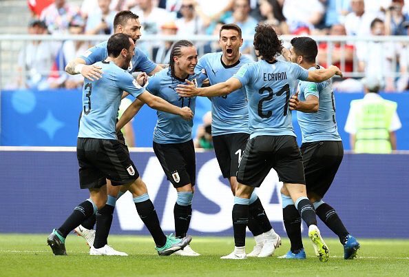  Con 3 goles por 0, Uruguay pone en evidencia a Rusia y avanza como líder de grupo