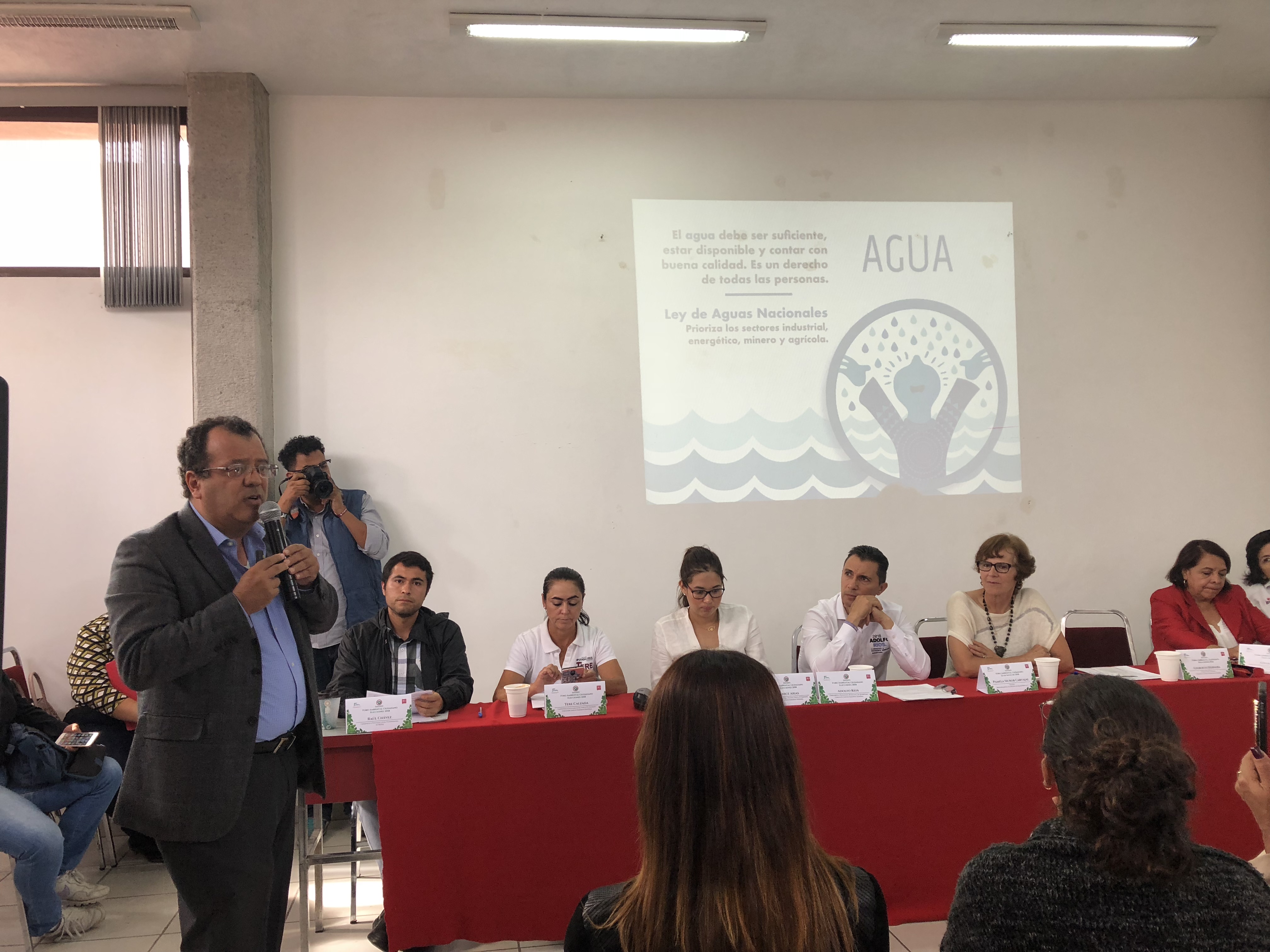  Gilberto Herrera se compromete a revisar Ley de Aguas y Ley Forestal