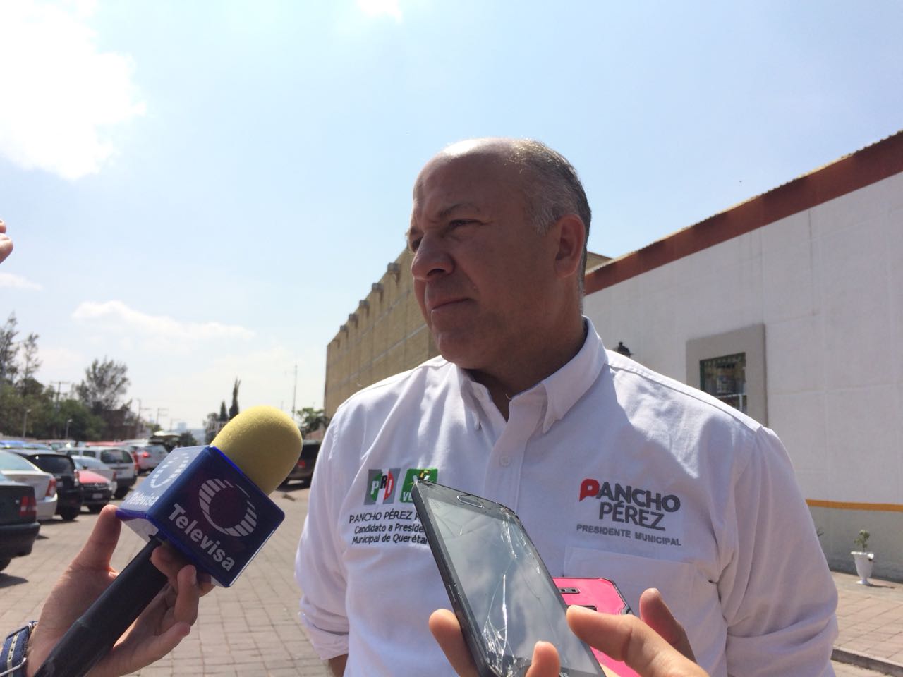  Denuncia Pancho Pérez supuesta entrega de despensas a nombre de Luis Nava en El Chamizal