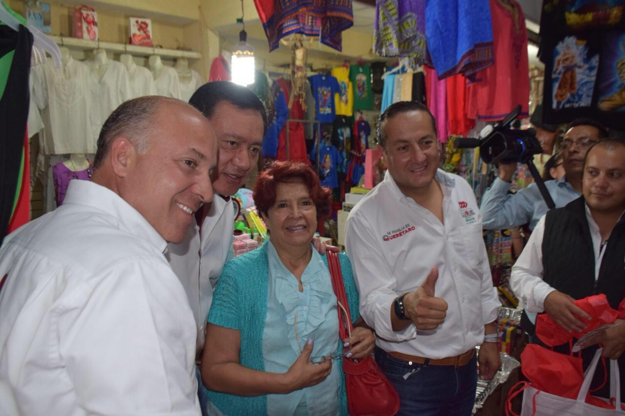  Osorio Chong visita Querétaro para mostrar su apoyo a Ernesto Luque