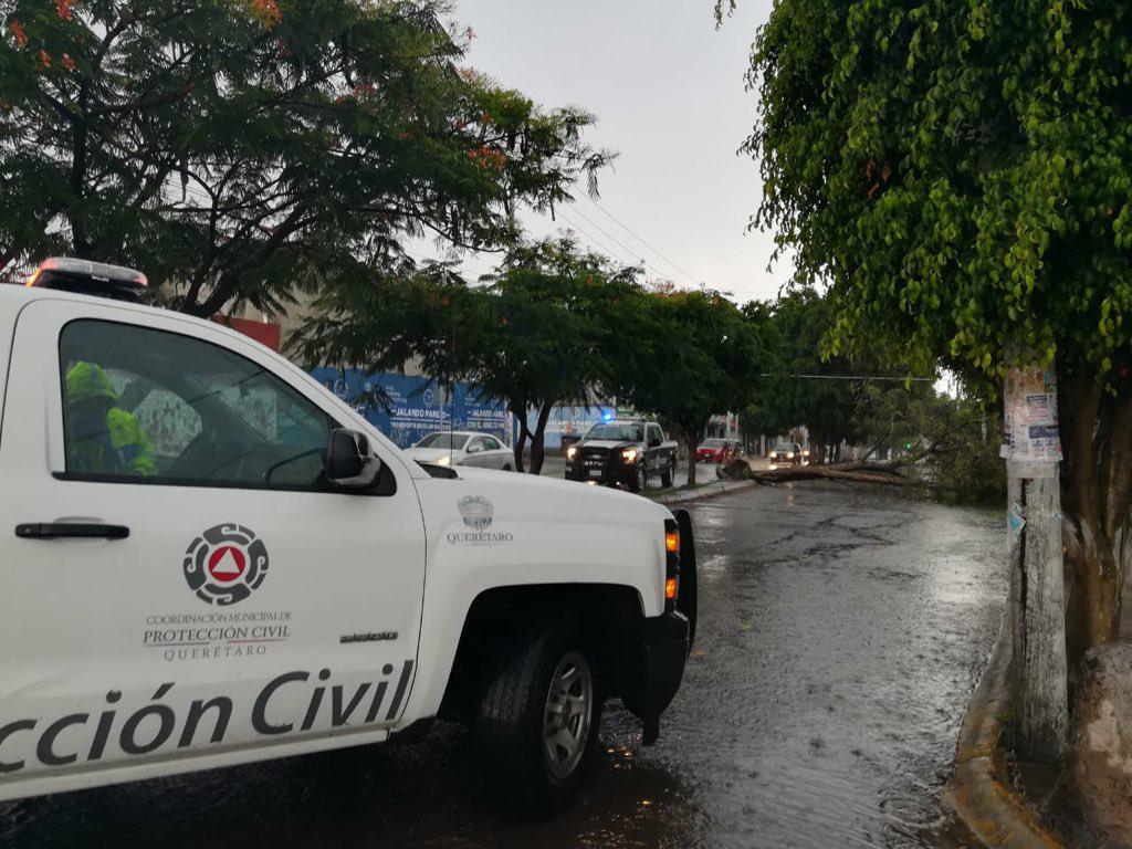  Protección Civil reporta fuerte lluvia en Querétaro