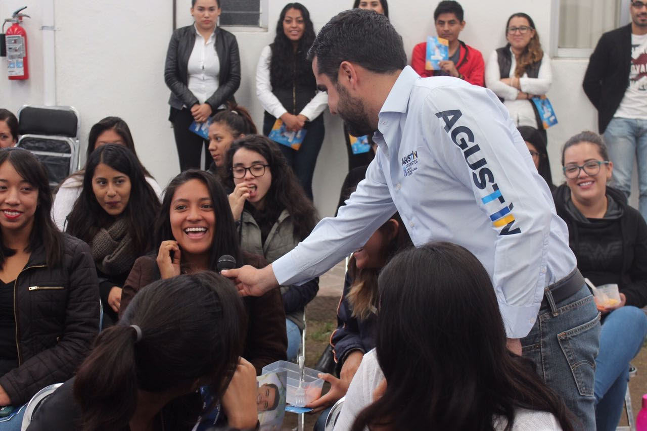  Exhorta Agustín Dorantes a los jóvenes para ser ejemplo de las futuras generaciones