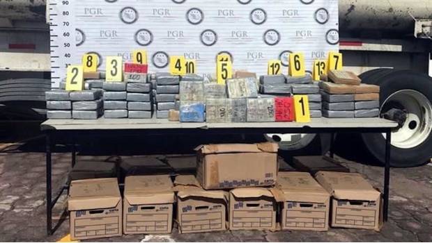  Detienen en Veracruz a sujeto con 7 mdd en efectivo y un kilo de cocaína