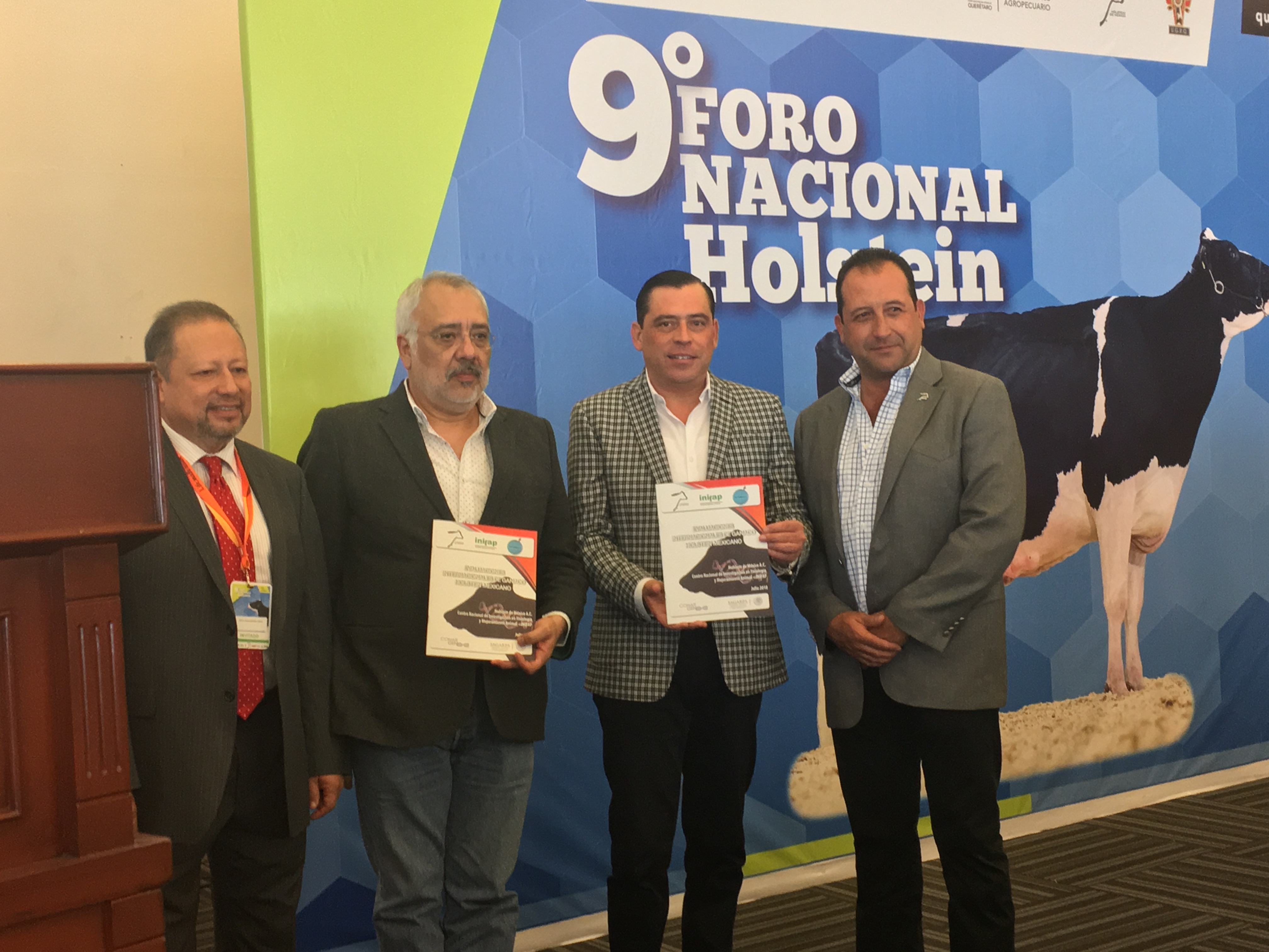  Querétaro produce 385.6 millones de litros de leche al año