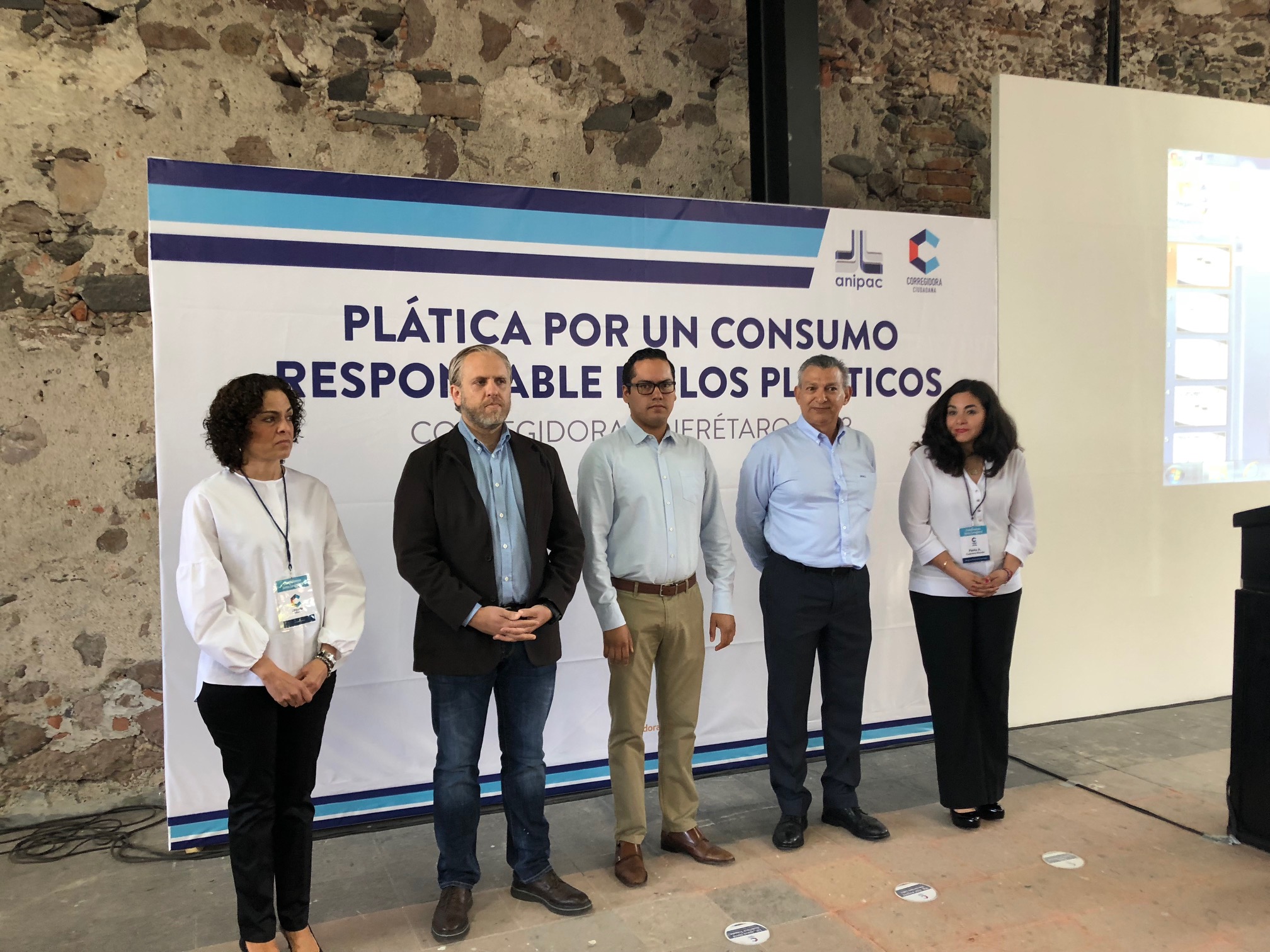  Analizan industriales del plástico presentar amparo por prohibición de bolsas en Querétaro