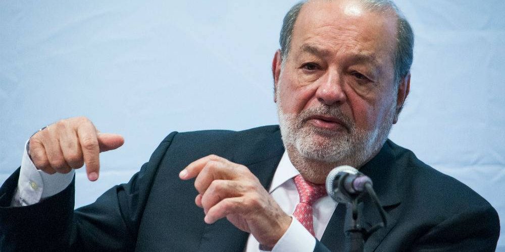  Carlos Slim da positivo a COVID-19