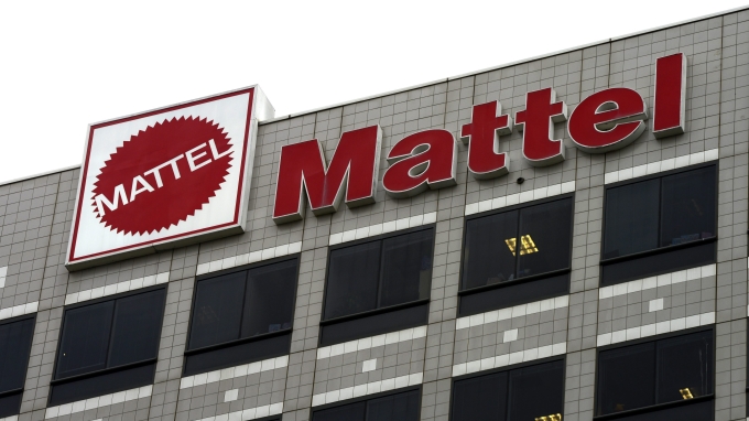  Mattel despedirá a 2 mil 200 empleados y cerrará sus fábricas en México