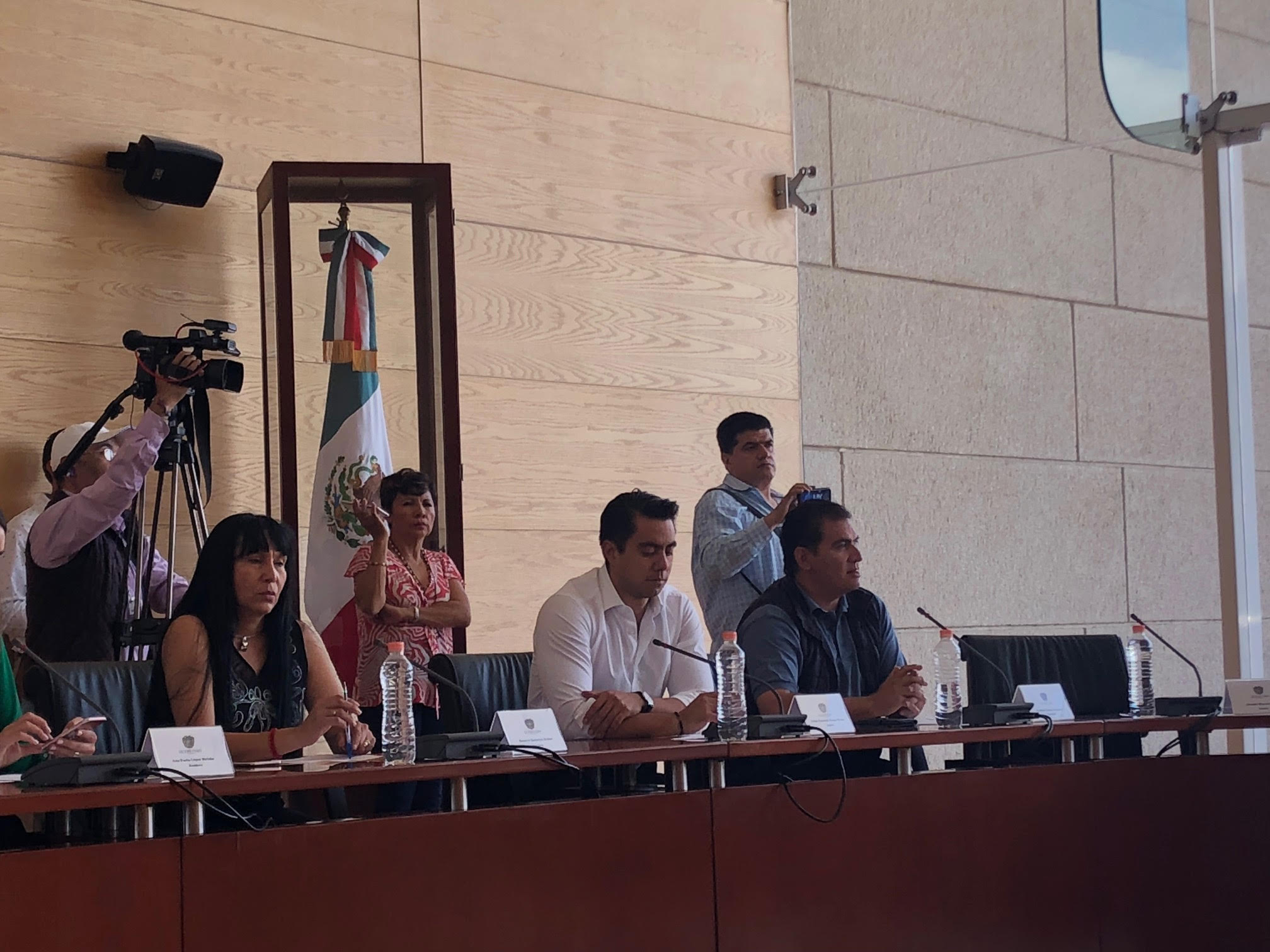  Cabildo de Querétaro aprueba licencia definitiva al regidor Felifer Macías