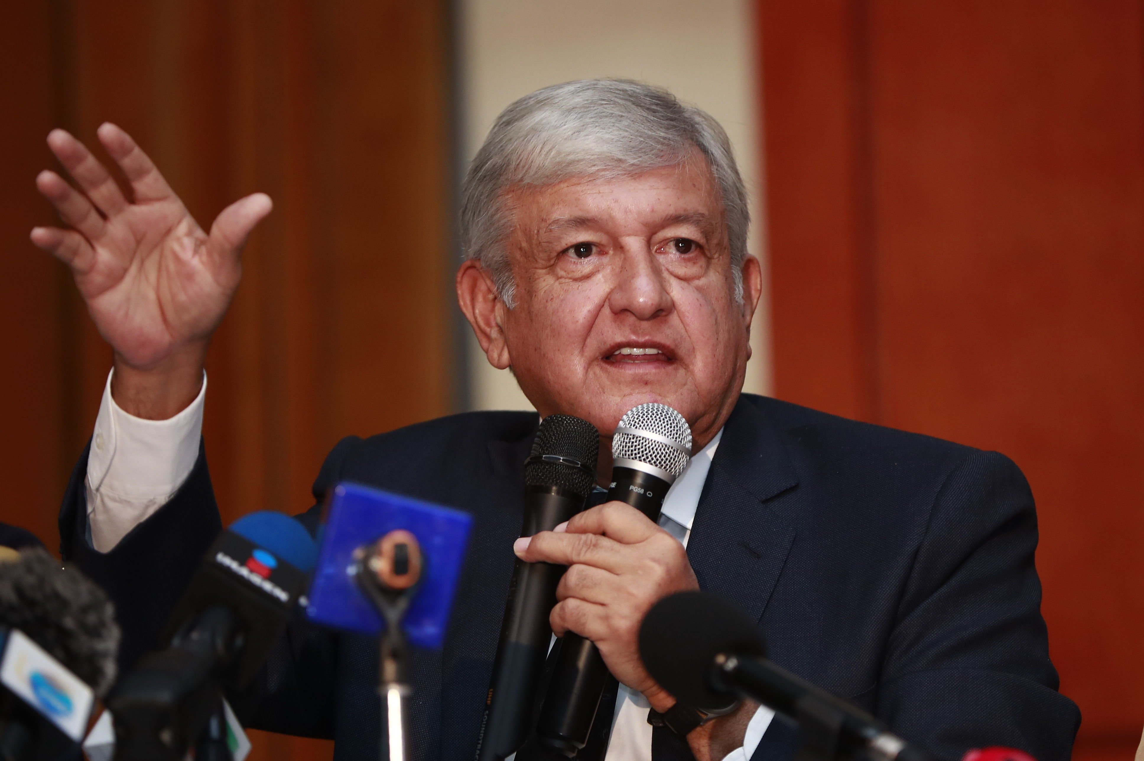  Equipo de López Obrador convoca consulta para llegar a acuerdo educativo