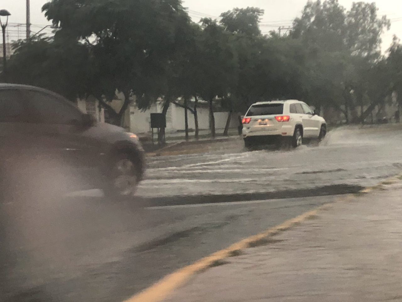 Cae intensa lluvia en la zona centro de Querétaro