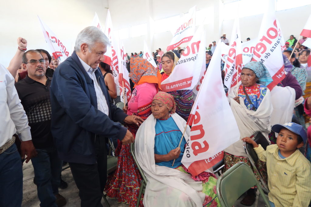  López Obrador anuncia creación del Instituto de Pueblos Indígenas en México