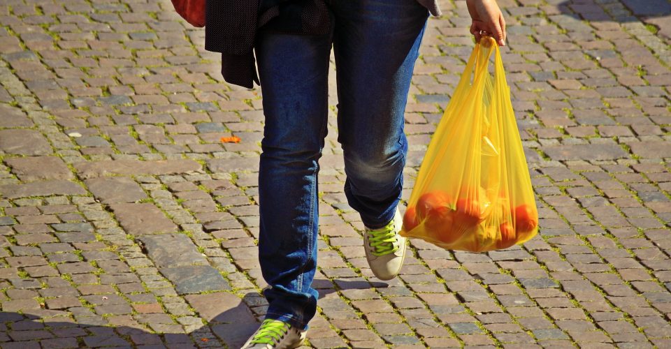  Entre 85 y 90% de los comercios cumplen con prohibición de bolsas, asegura el municipio de Querétaro