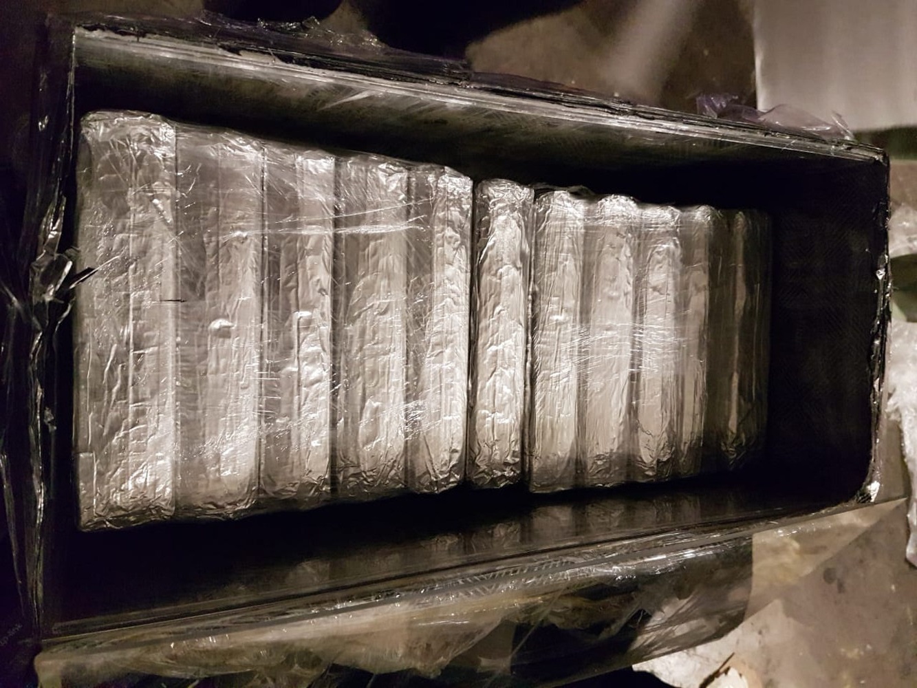  Decomisan 120 kilos de “cristal” en el aeropuerto de la Ciudad de México