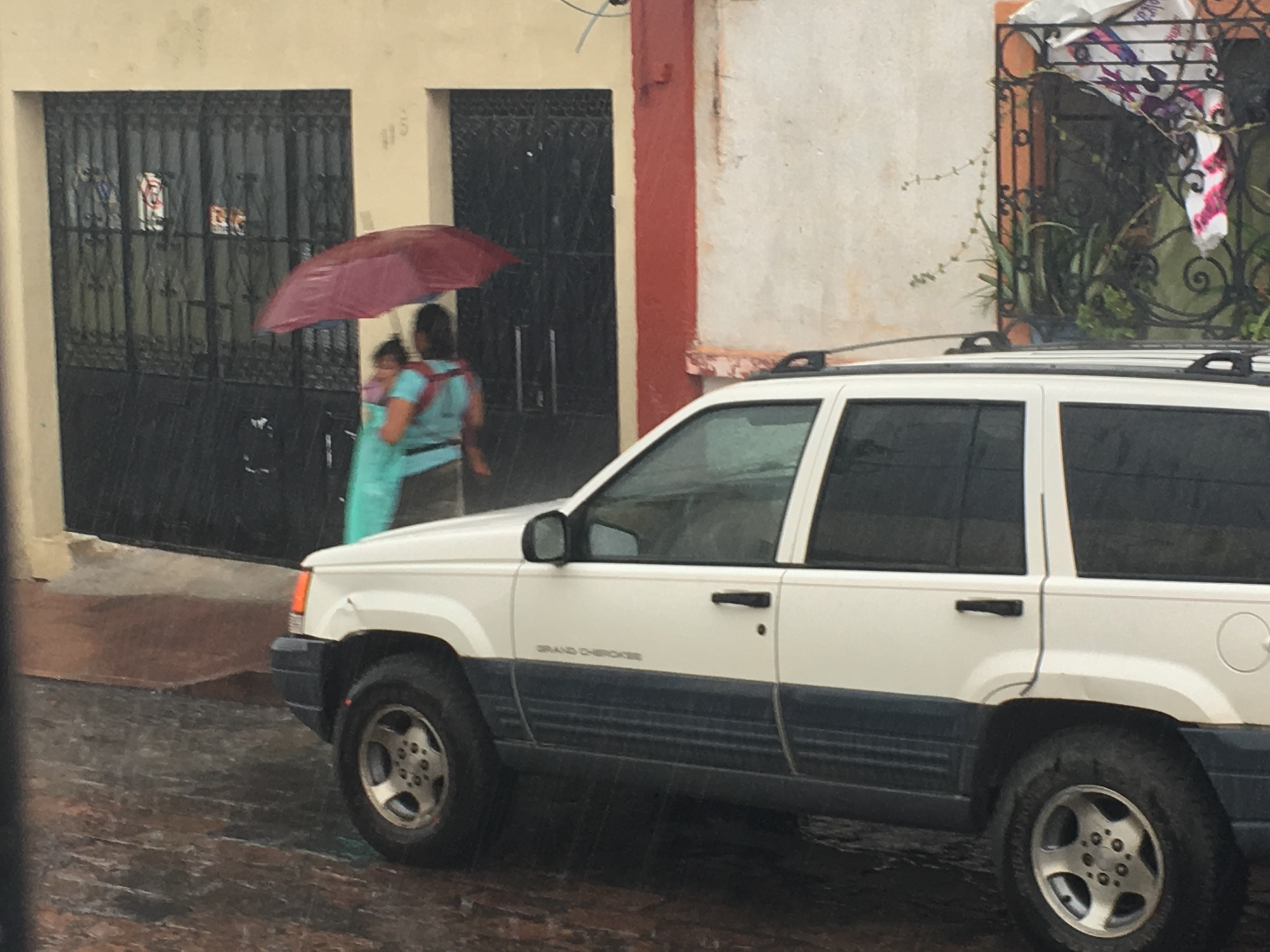  Comienza a llover en algunas zonas de Querétaro y municipios conurbados