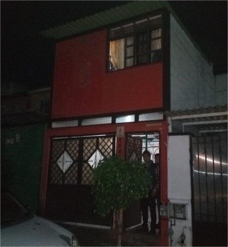  Fiscalía catea tres inmuebles en Cerrito Colorado, asegura drogas y detiene a tres personas