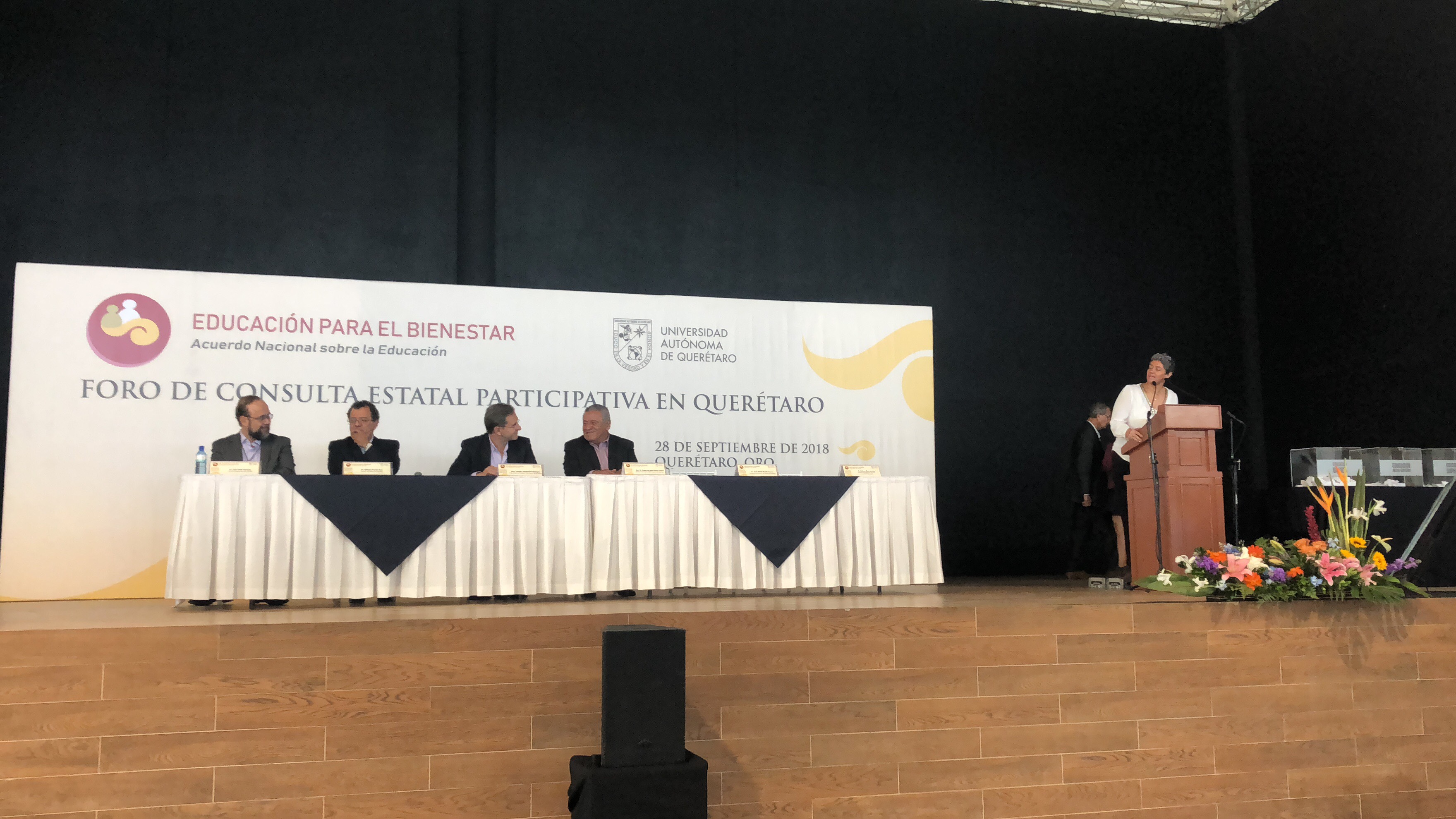  Llevan propuestas a la UAQ para mejorar la educación en Querétaro y el país