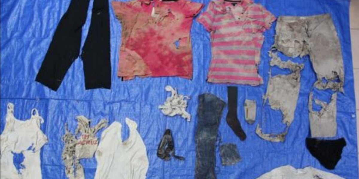  Prendas sacadas de fosa clandestina exhiben horror de las desapariciones en México