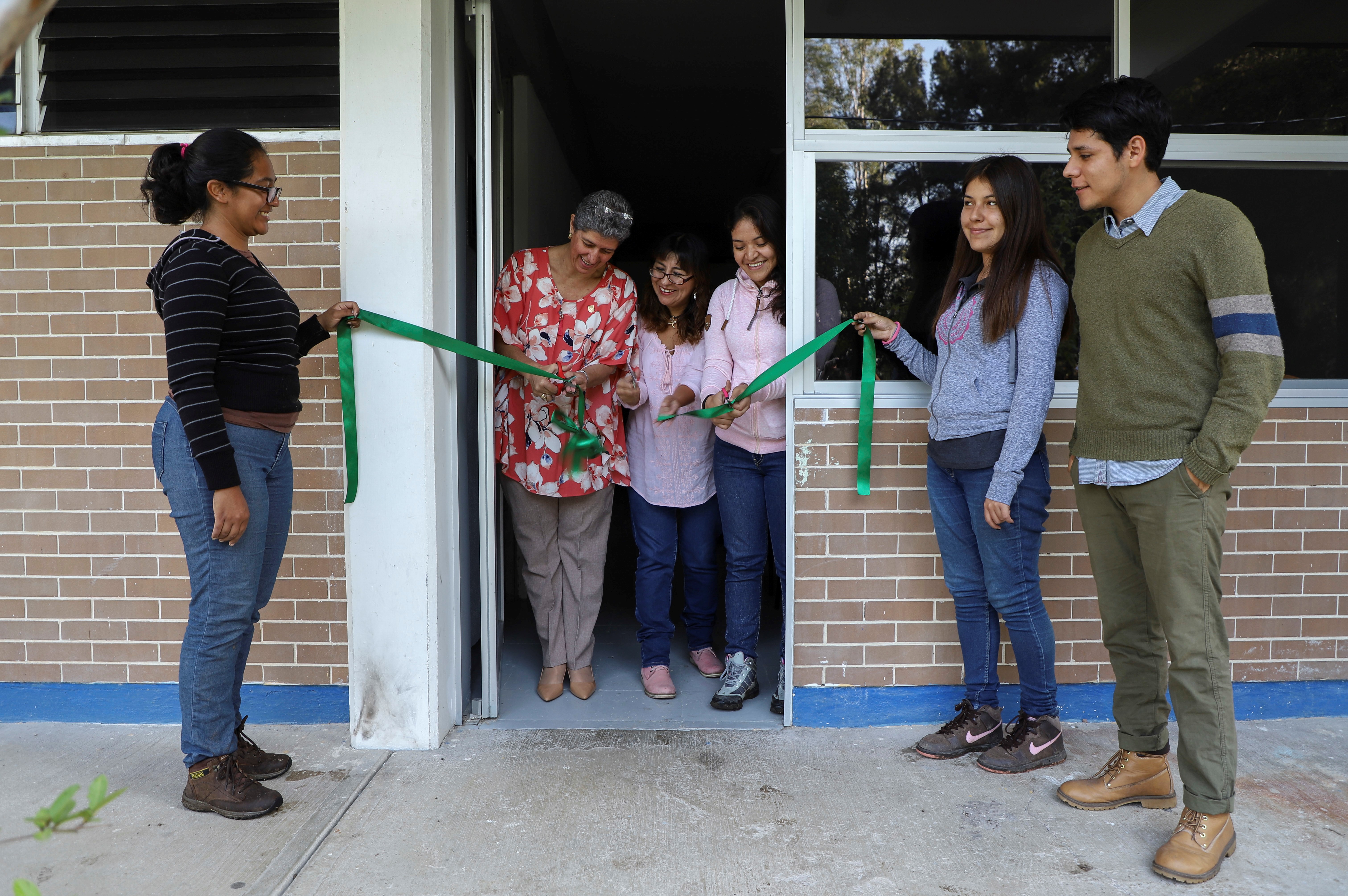  Inauguran salones de horticultura ambiental en campus Amazcala de la UAQ
