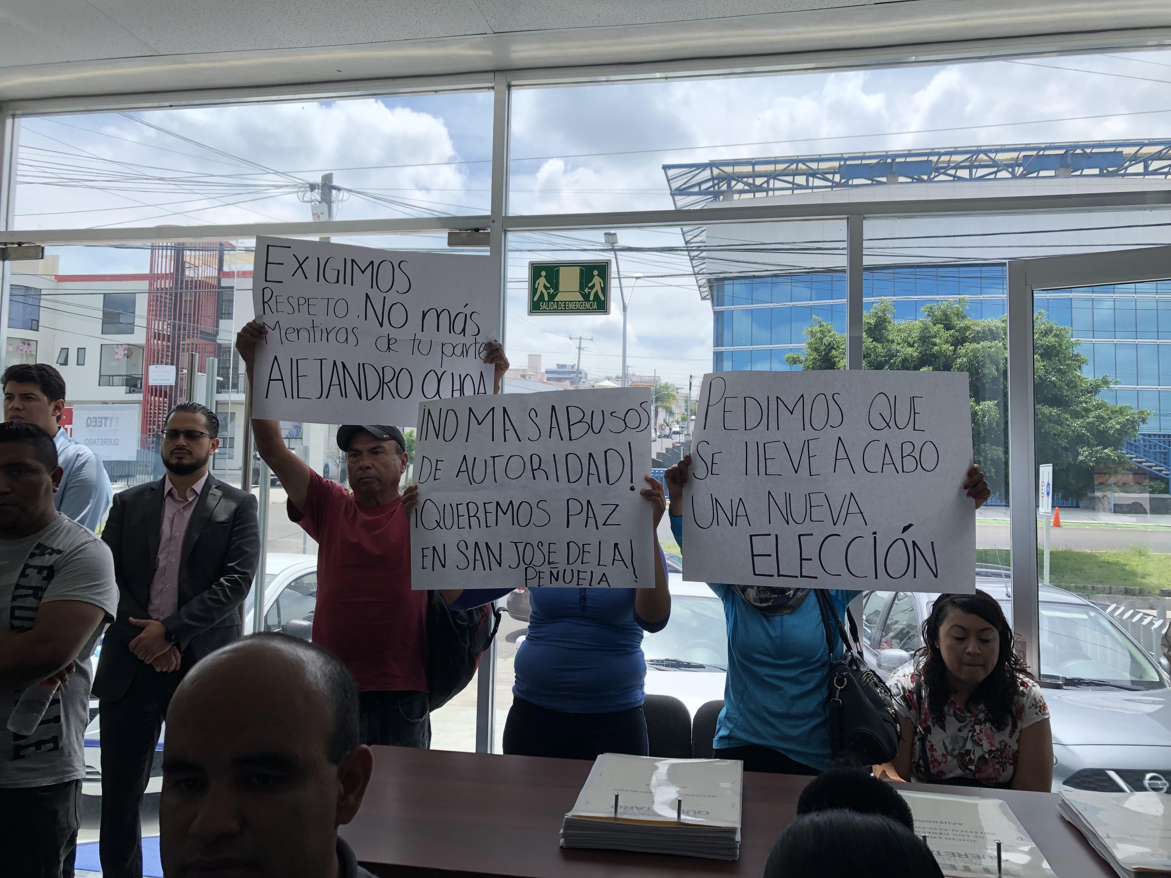  Habitantes de Colón aseguran que Alejandro Ochoa pretende despojarlos de sus predios