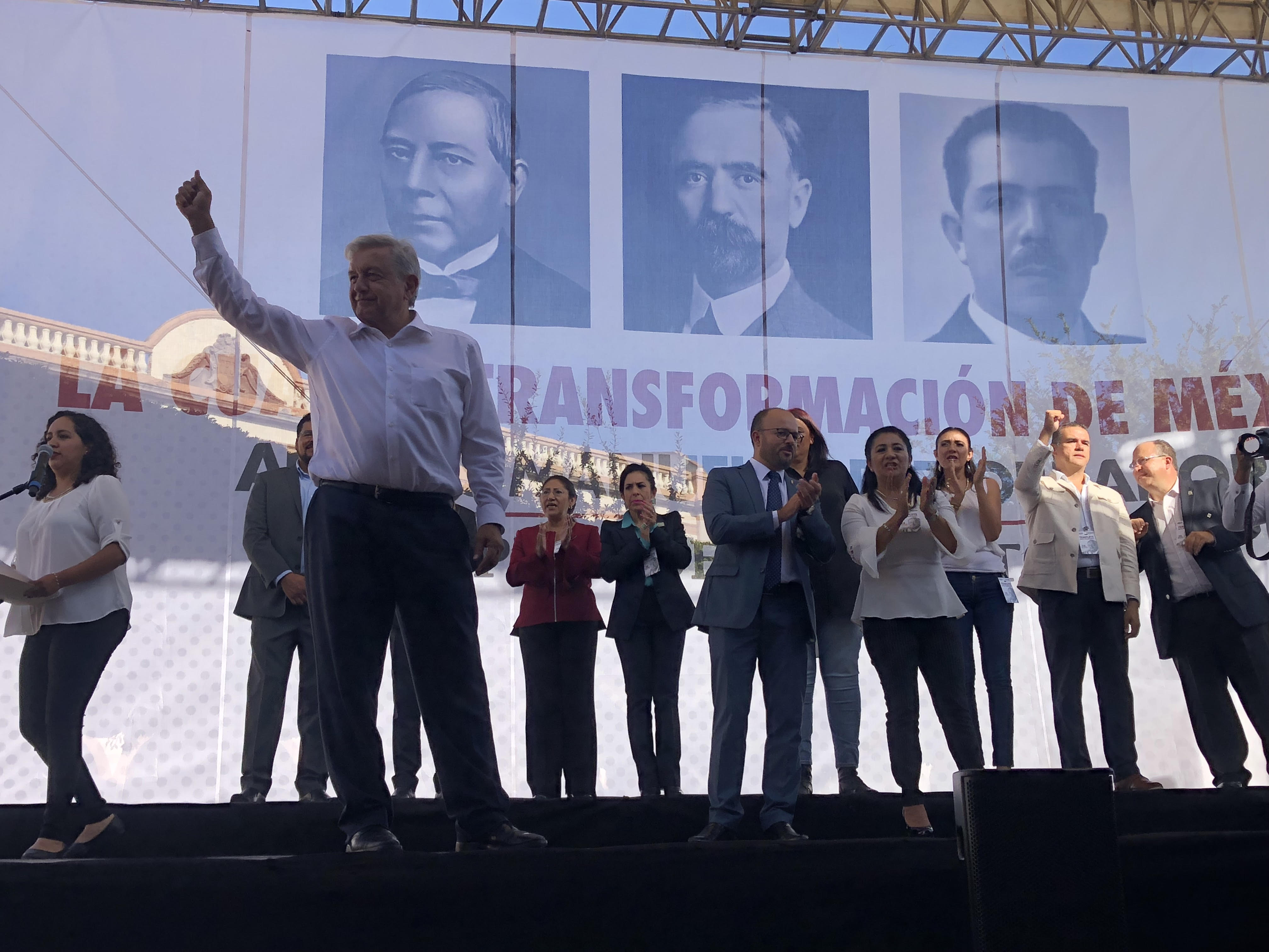  López Obrador hace compromisos con Querétaro a partir de diciembre