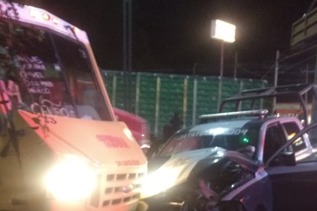  Sujeto en estado de ebriedad choca patrulla de la PoEs en San Juan del Río