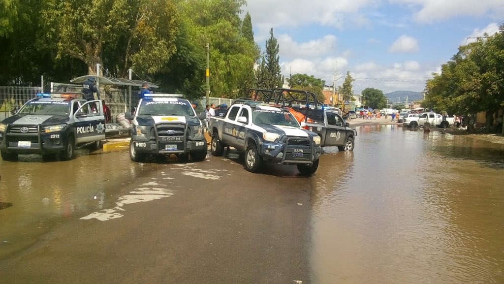  Proyecta El Marqués obras para abatir inundaciones