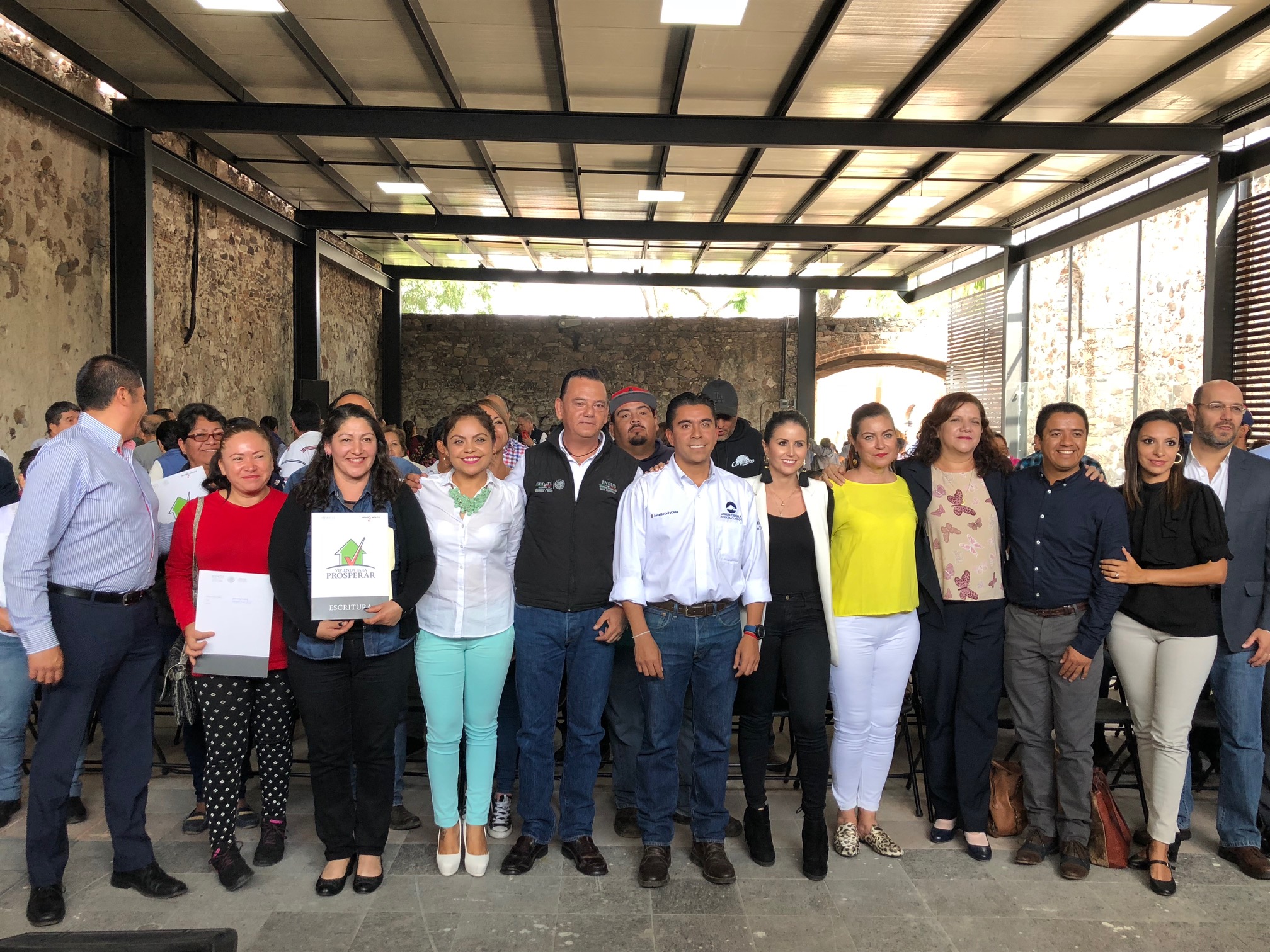  Entregan escrituras a familias del municipio de Corregidora