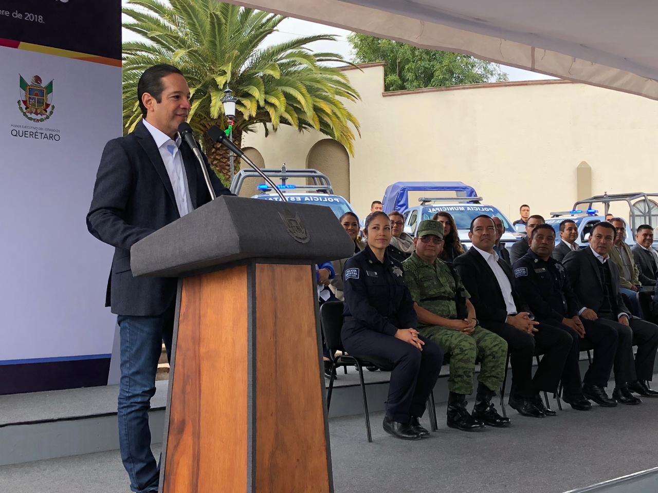  Entrega Pancho Domínguez 50 mdp en equipamiento para policías de 13 municipios y la SSC