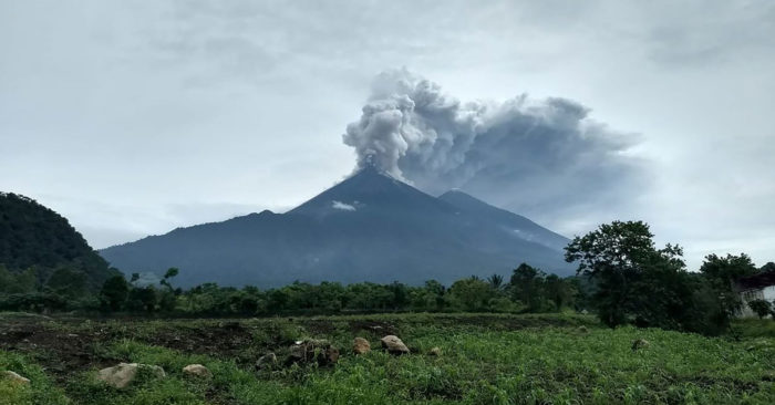  El Volcán de Fuego en Guatemala vuelve a registrar explosiones