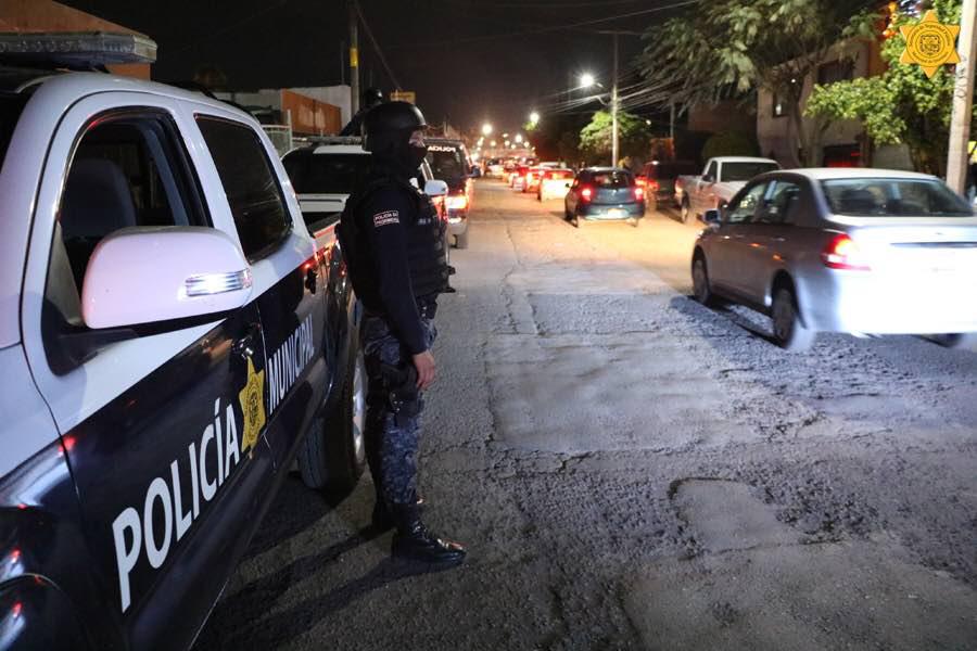  Policía municipal de Querétaro resulta lesionada en accidente vehicular