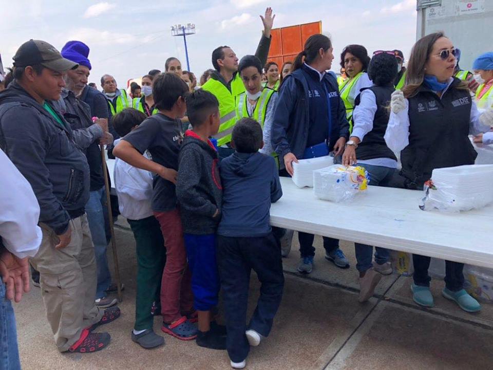  443 migrantes de la segunda caravana llegaron hoy a Querétaro