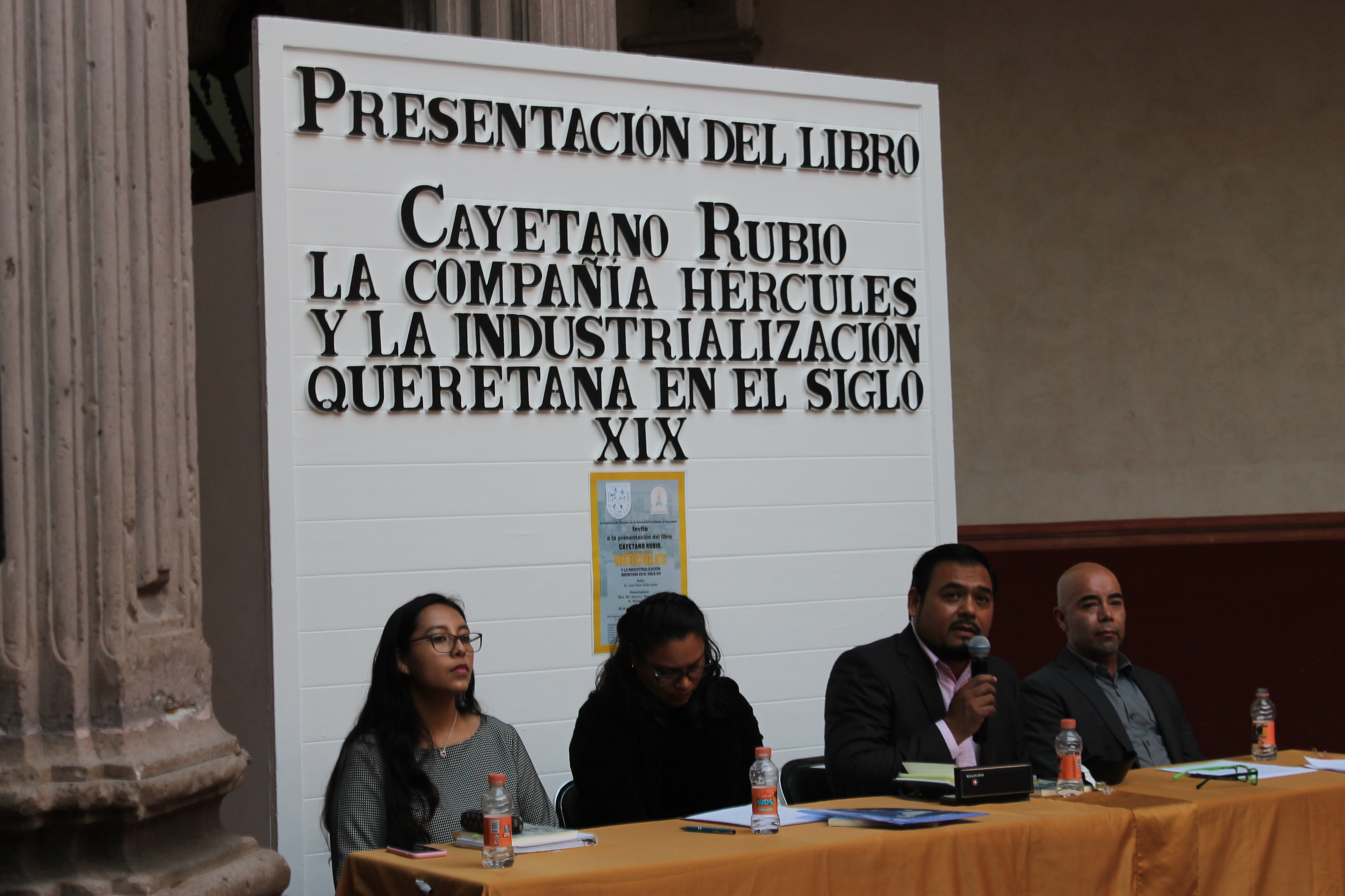  Presentan en la UAQ libro sobre Cayetano Rubio y la industrialización en Querétaro