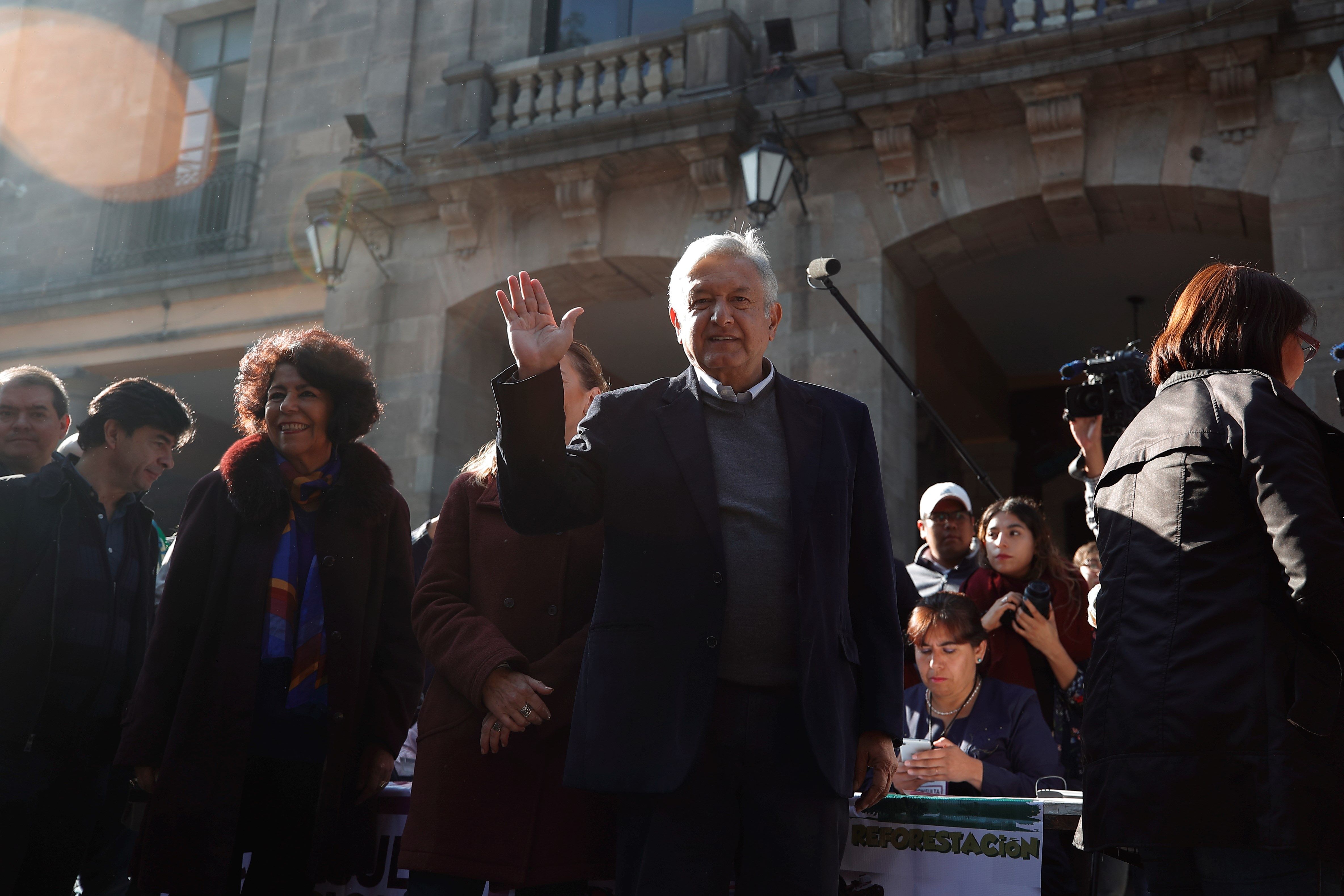  López Obrador, ante el dilema de cumplir promesas sin ahuyentar a empresarios