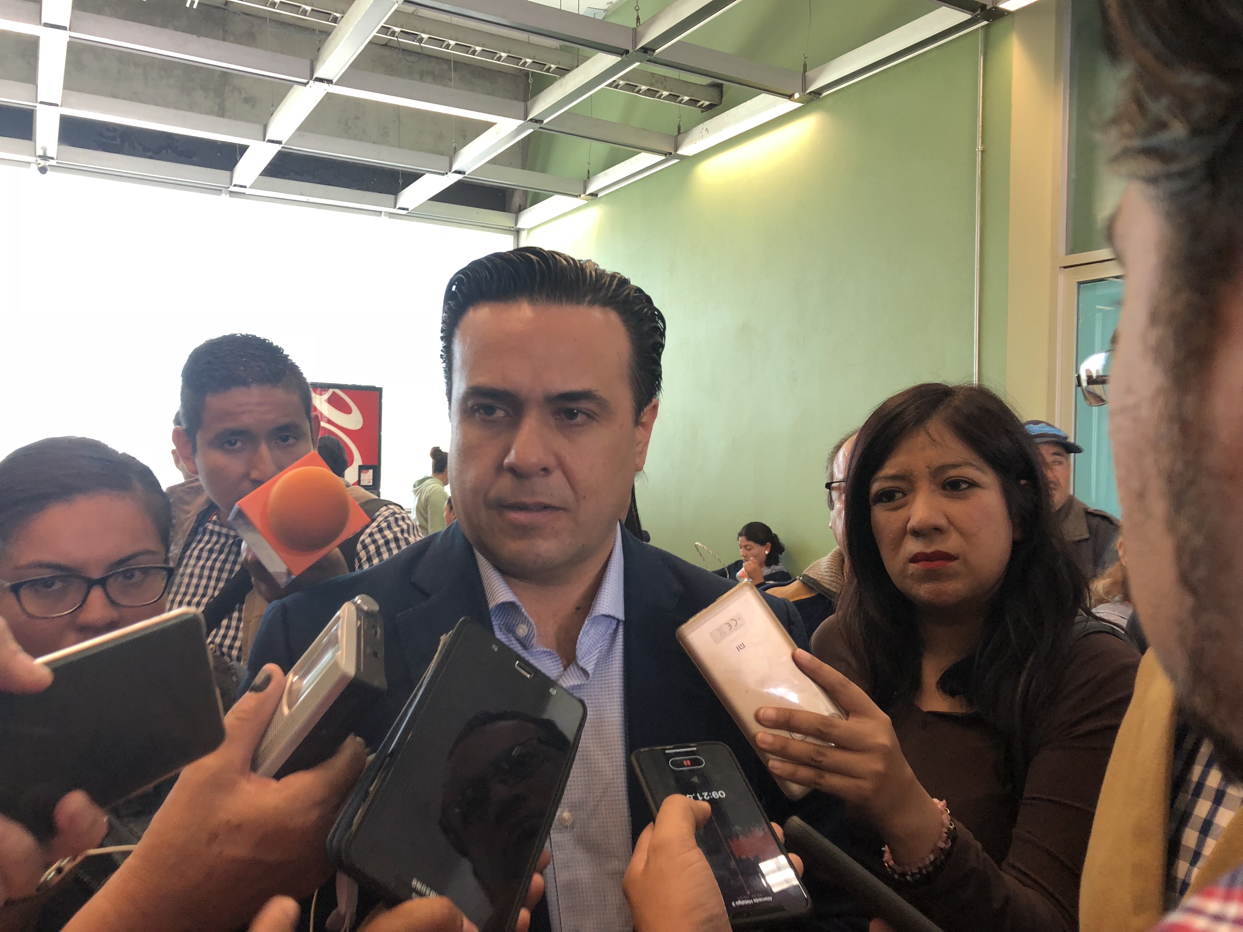  Migrantes podrían utilizar libramientos en su cruce por Querétaro: Luis Nava