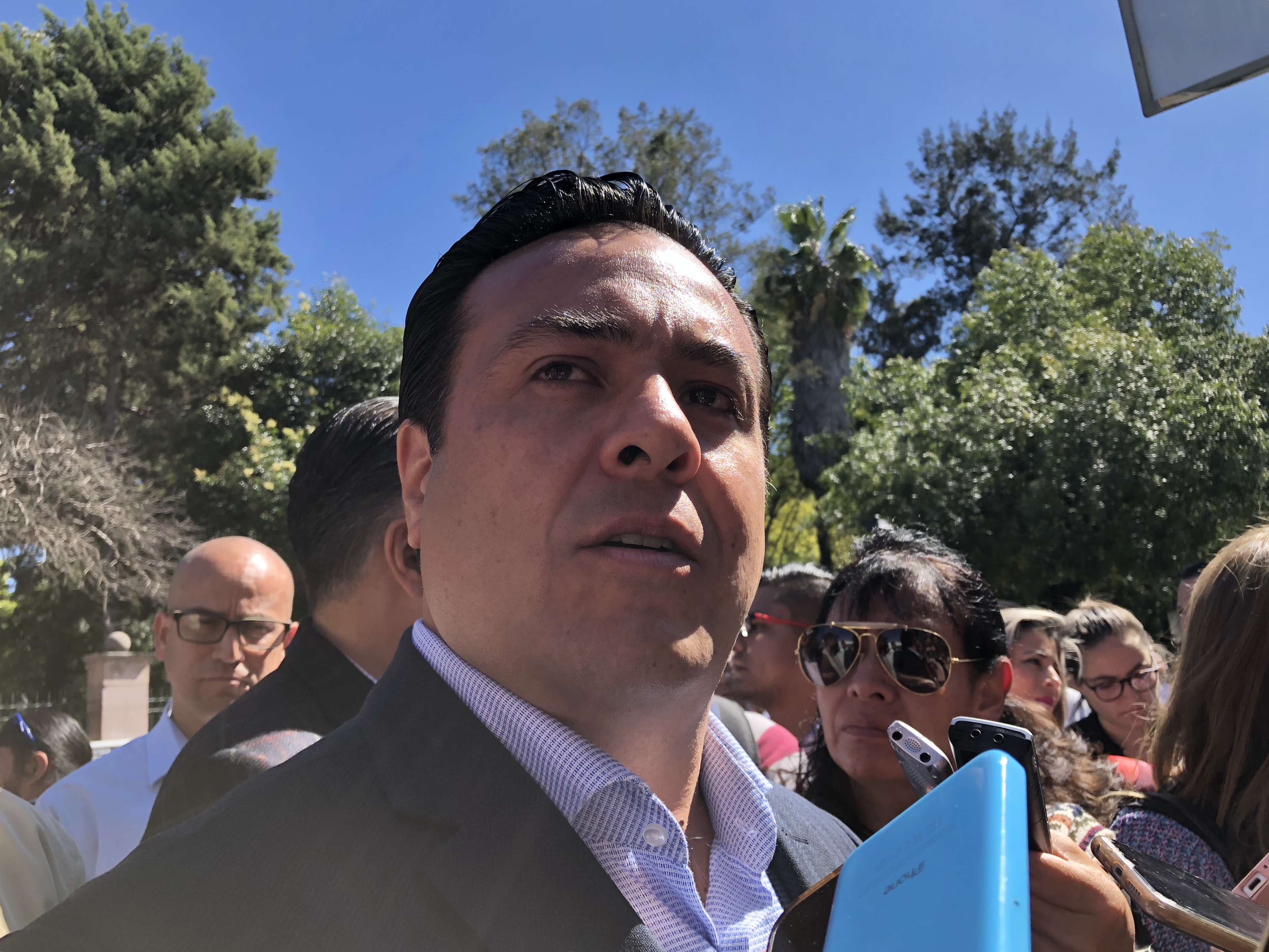  Nava respalda a Pancho Domínguez en soberanía de Querétaro ante delegados