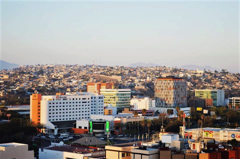  Grupo de migrantes LGBT, primero en llegar a Tijuana