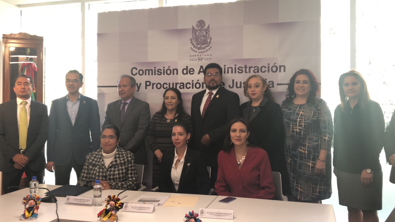  Fiscal general de Querétaro elogia trabajo de legislatura anterior