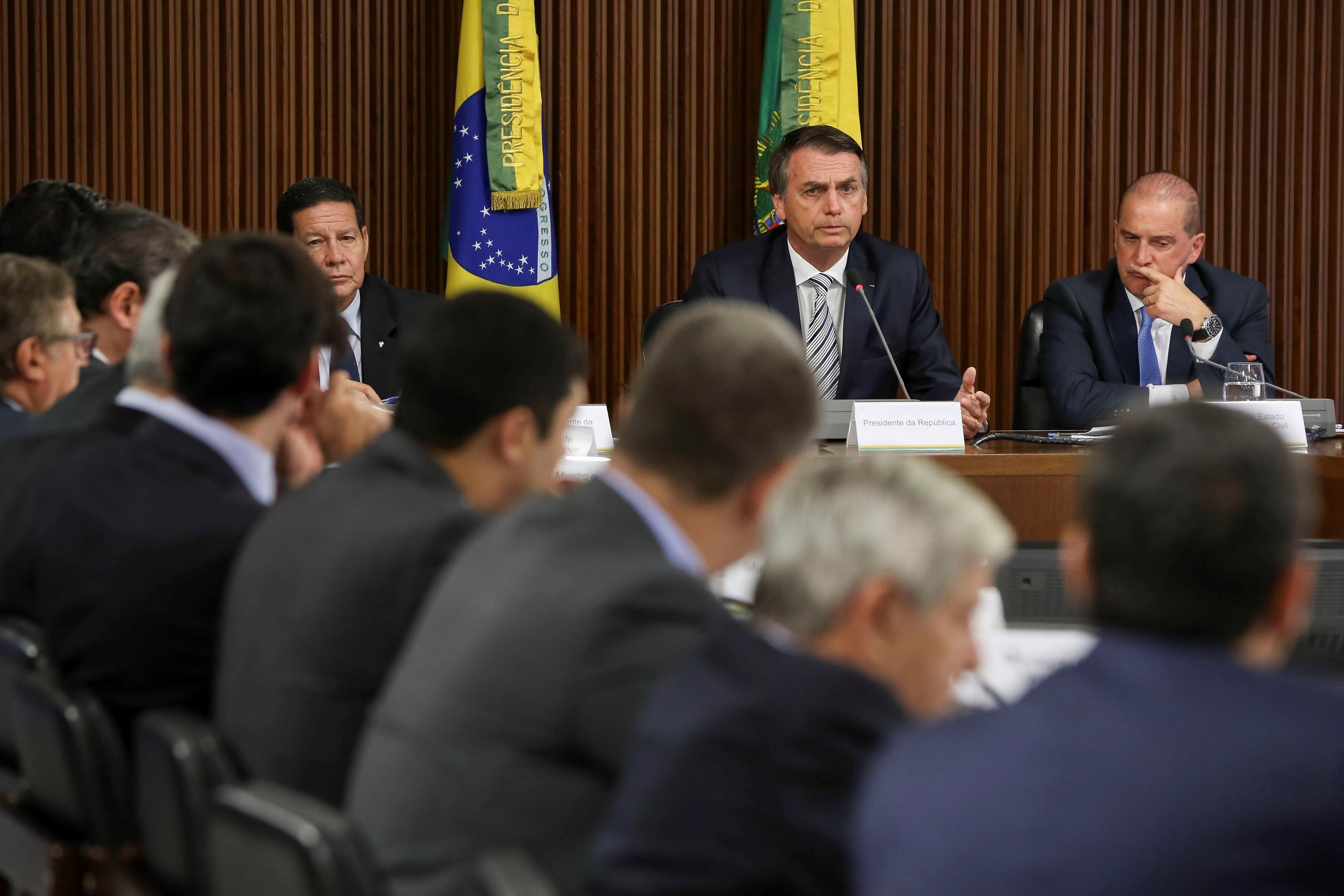  Gobierno de Bolsonaro hará lo posible para que Lula siga preso