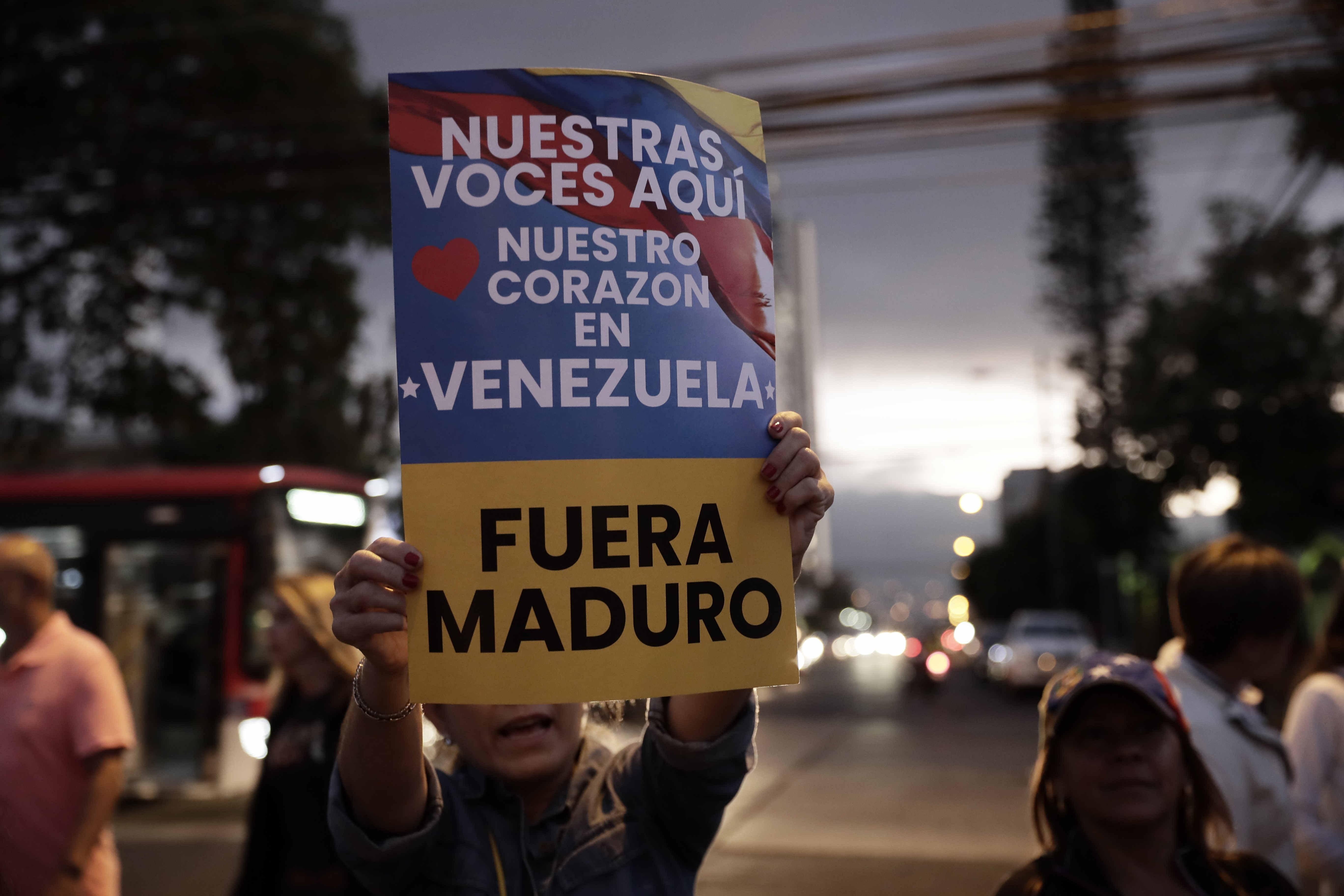  Cuba considera que objetivo de la crisis en Venezuela es el control de recursos