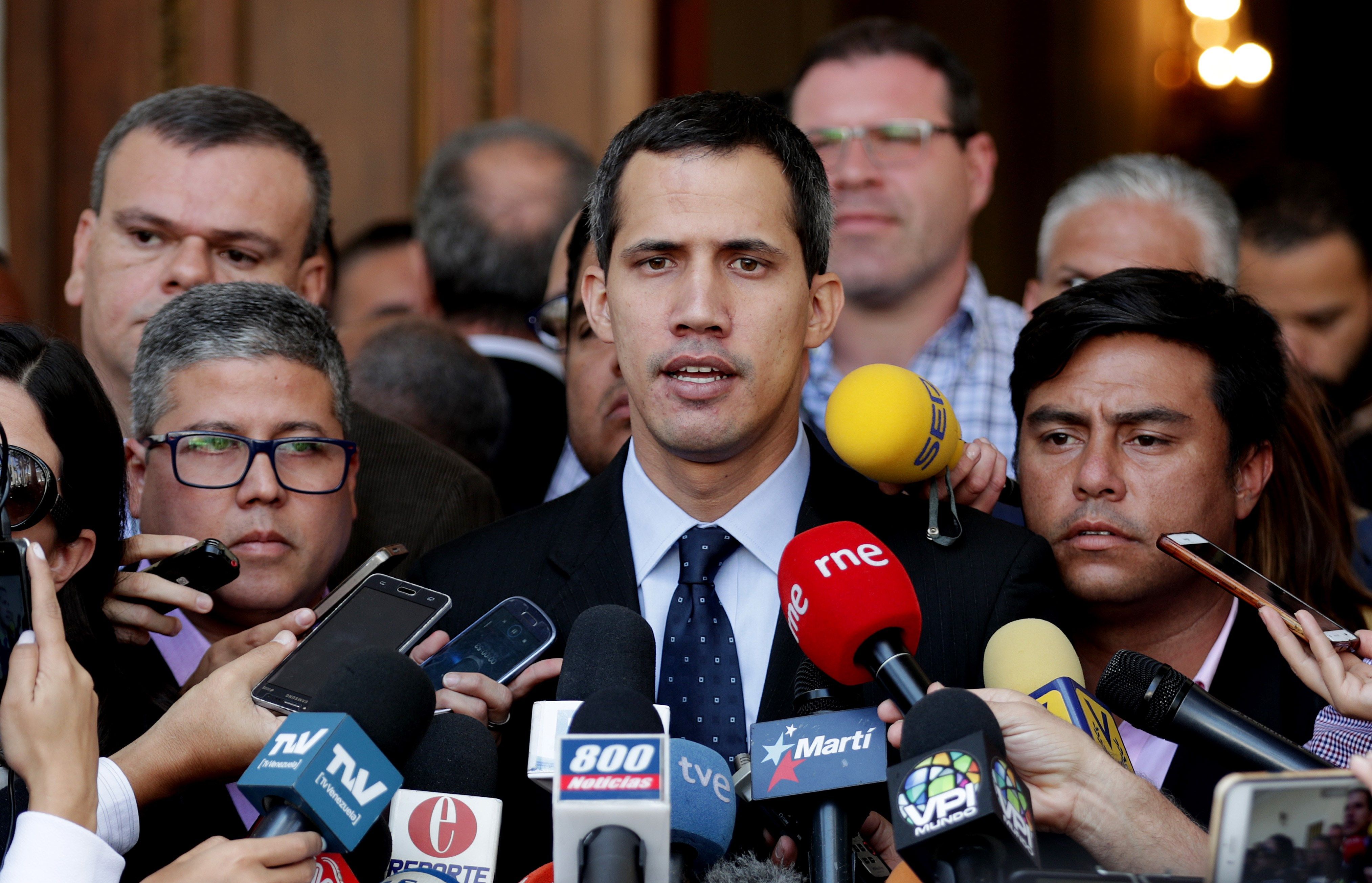  Guaidó dice que el Gobierno de Maduro pretende desintegrar el Parlamento
