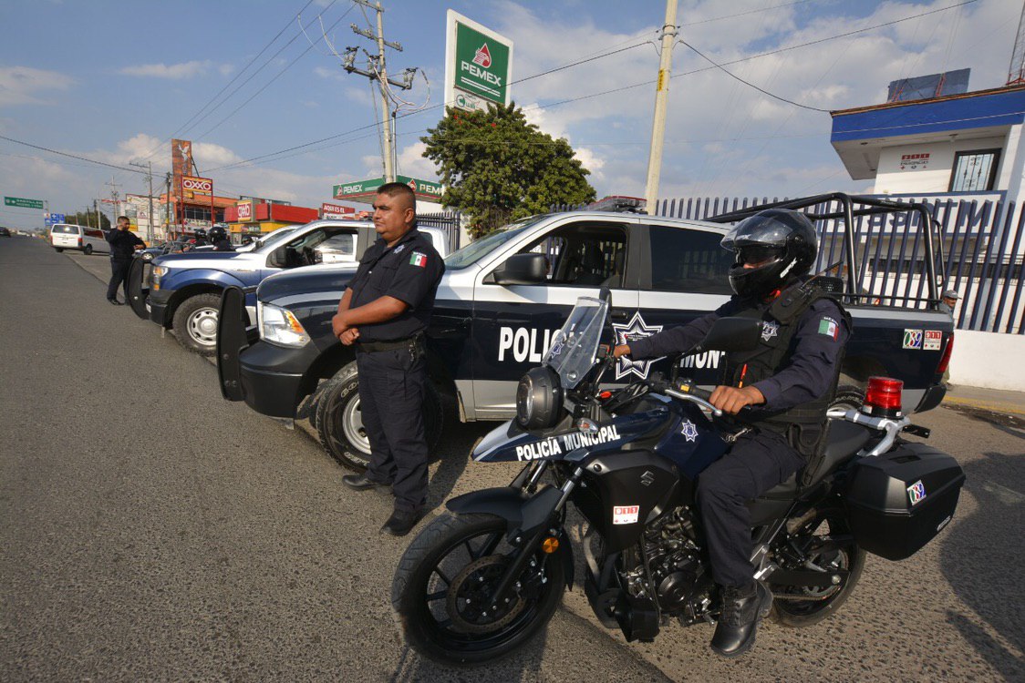  Policía estatal de Querétaro detiene a presuntos responsables por robo a cuentahabiente