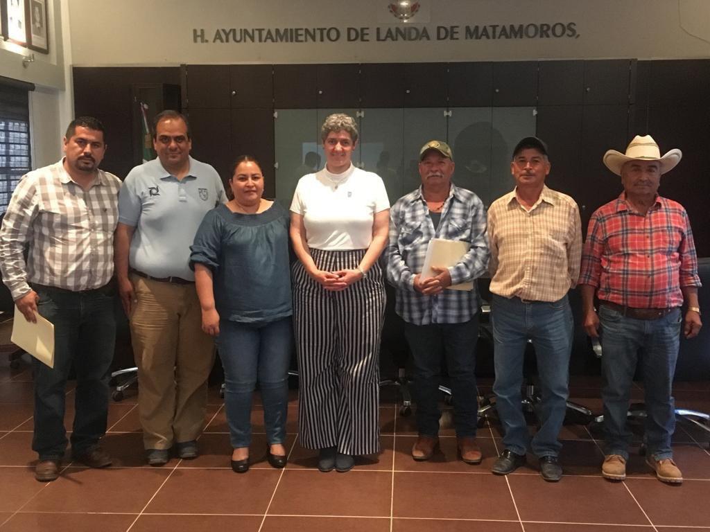  Rectora de la UAQ visita a las alcaldesas de Arroyo Seco y Landa en gira de trabajo