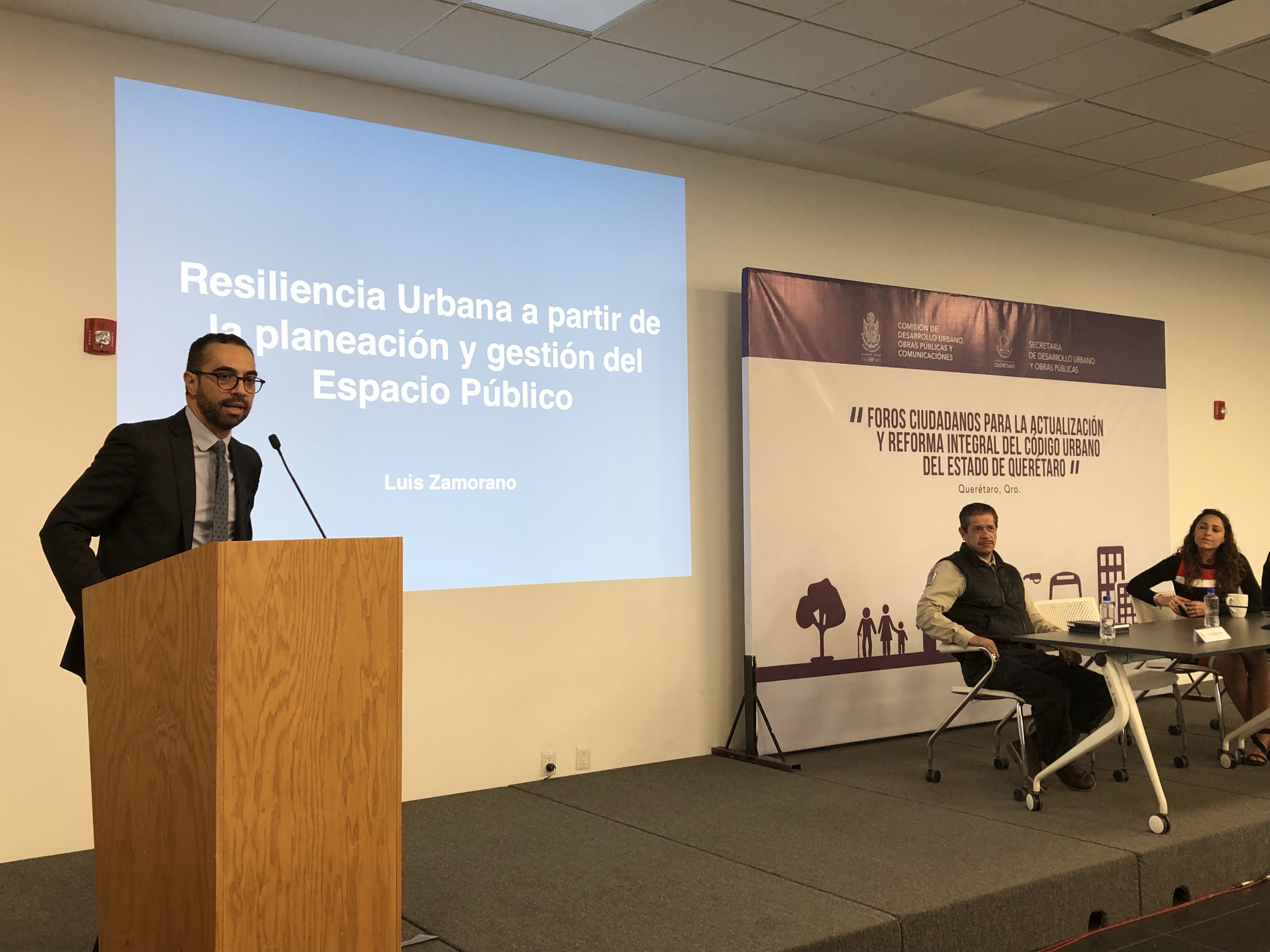  Alerta urbanista sobre riesgo de colapso de la vía pública por ciudades dispersas