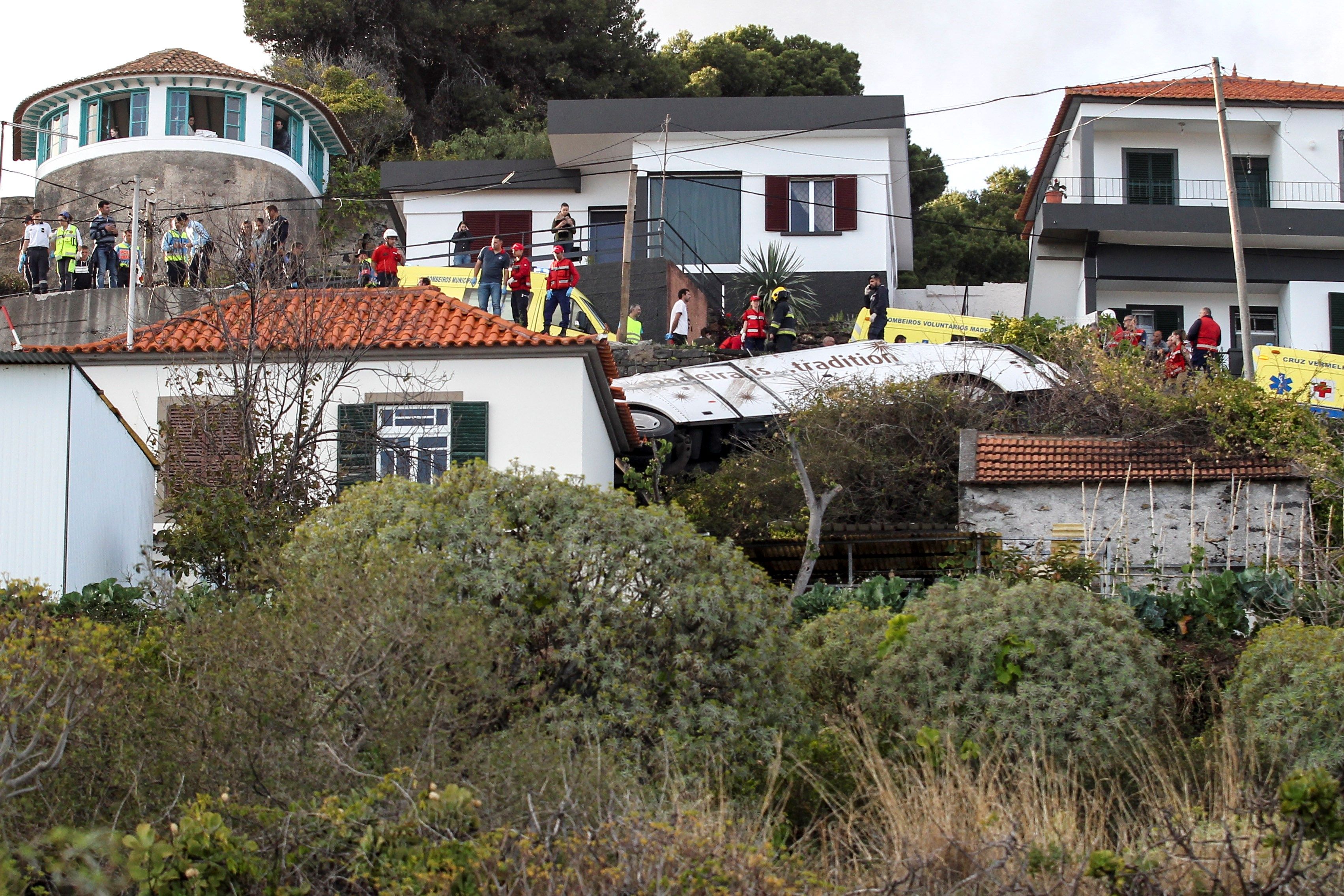  Al menos 28 turistas alemanes mueren en un accidente de autobús en Portugal