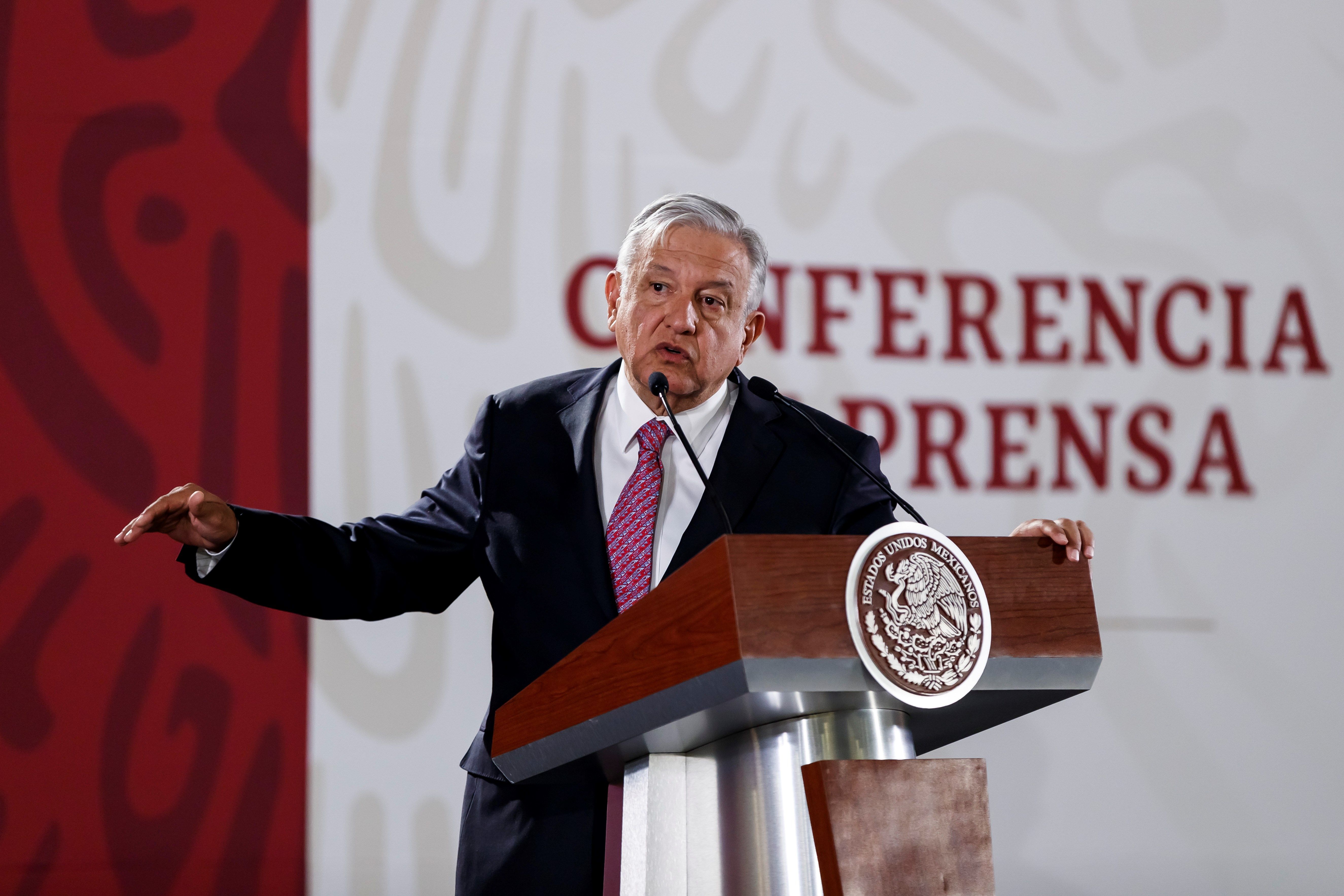  Asegura López Obrador que si pudo con el huahicol “va a poder con todo”