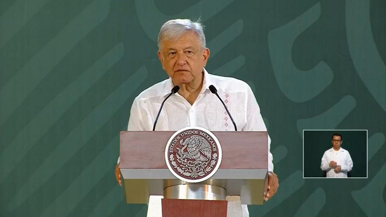  López Obrador responsabiliza a gobiernos anteriores de la matanza en Minatitlán