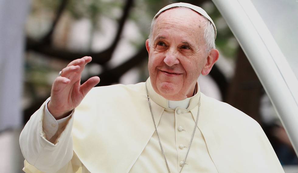  Hospitalizan al Papa Francisco por infección respiratoria